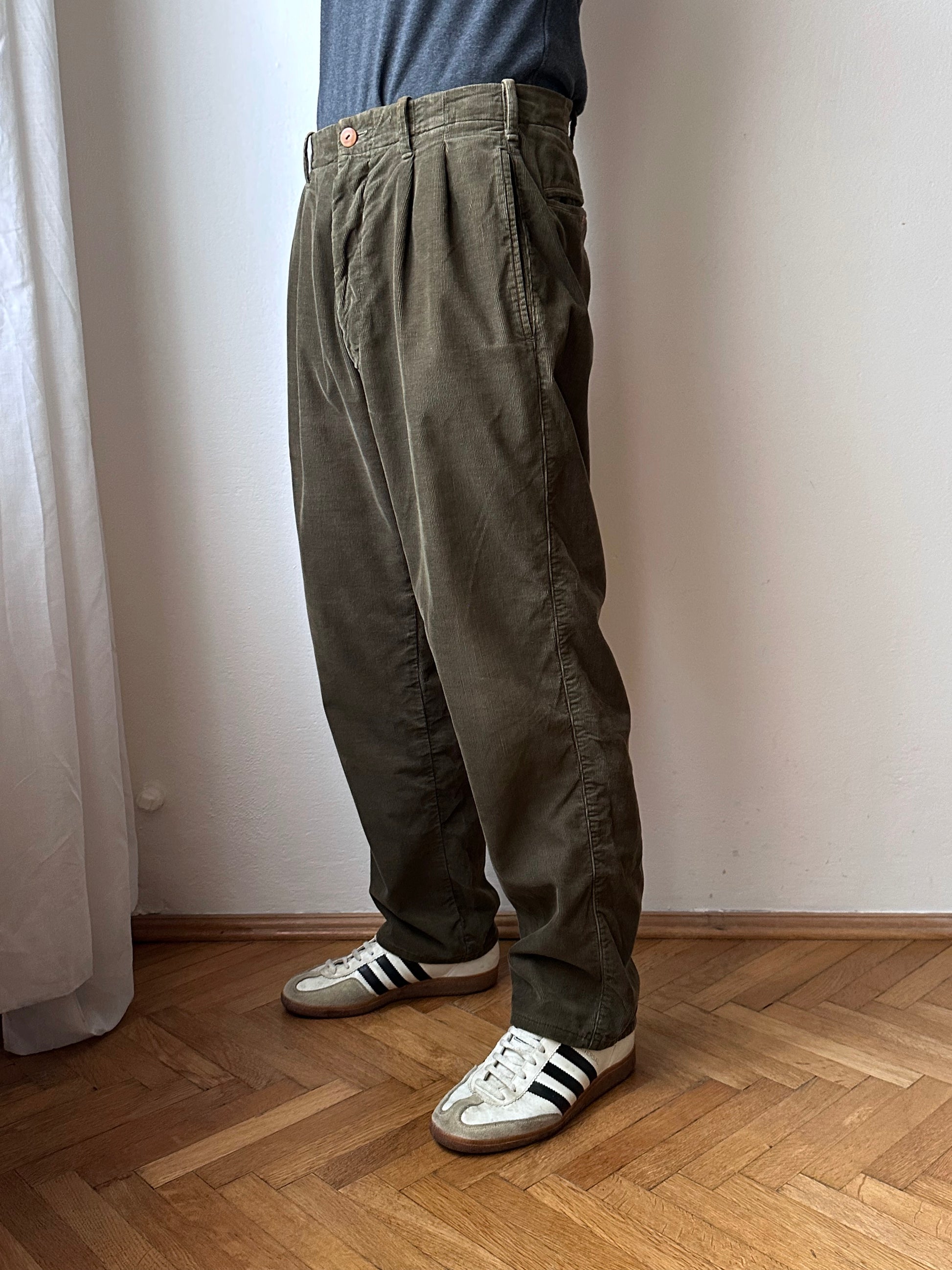 80's CP Company Massimo Osti Stone Island ストーンアイランド マッシモオスティ Made in Italy Cotton 80年代 corduroy trousers コーデュロイ Toto Praha Vintage clothing store Antique shop Prague プラハ 古着屋 古着 ヴィンテージ アンティークショップ ユーロ古着 イタリア古着 Rare レア ヨーロッパ古着 古着卸 ヴィンテージ