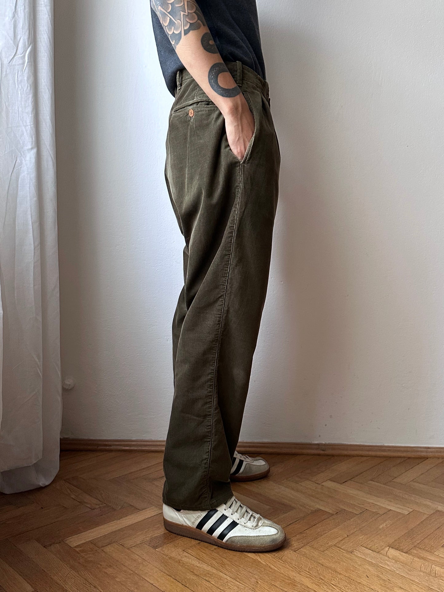 80's CP Company Massimo Osti Stone Island ストーンアイランド マッシモオスティ Made in Italy Cotton 80年代 corduroy trousers コーデュロイ Toto Praha Vintage clothing store Antique shop Prague プラハ 古着屋 古着 ヴィンテージ アンティークショップ ユーロ古着 イタリア古着 Rare レア ヨーロッパ古着 古着卸 ヴィンテージ