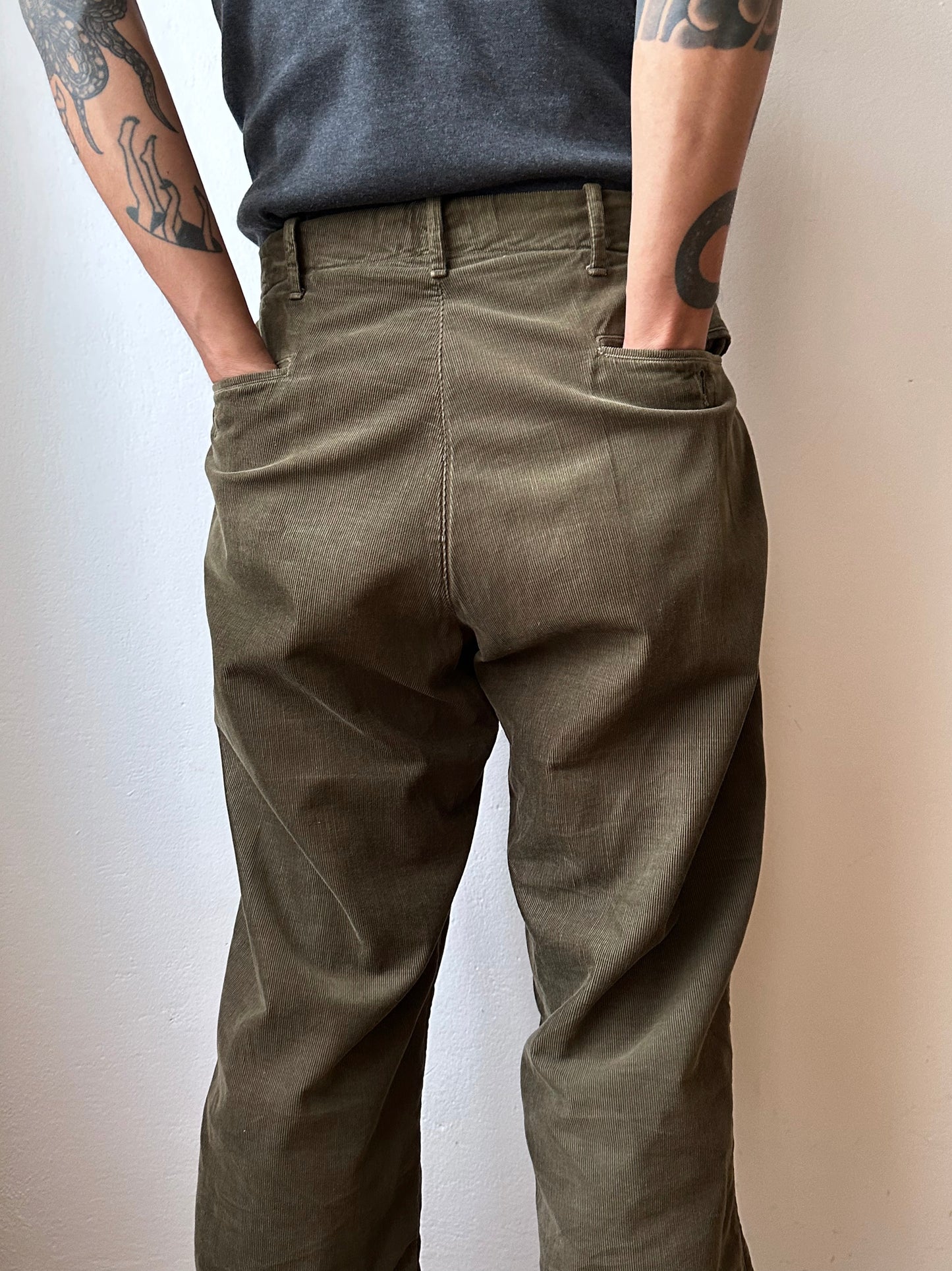 80's CP Company Massimo Osti Stone Island ストーンアイランド マッシモオスティ Made in Italy Cotton 80年代 corduroy trousers コーデュロイ Toto Praha Vintage clothing store Antique shop Prague プラハ 古着屋 古着 ヴィンテージ アンティークショップ ユーロ古着 イタリア古着 Rare レア ヨーロッパ古着 古着卸 ヴィンテージ