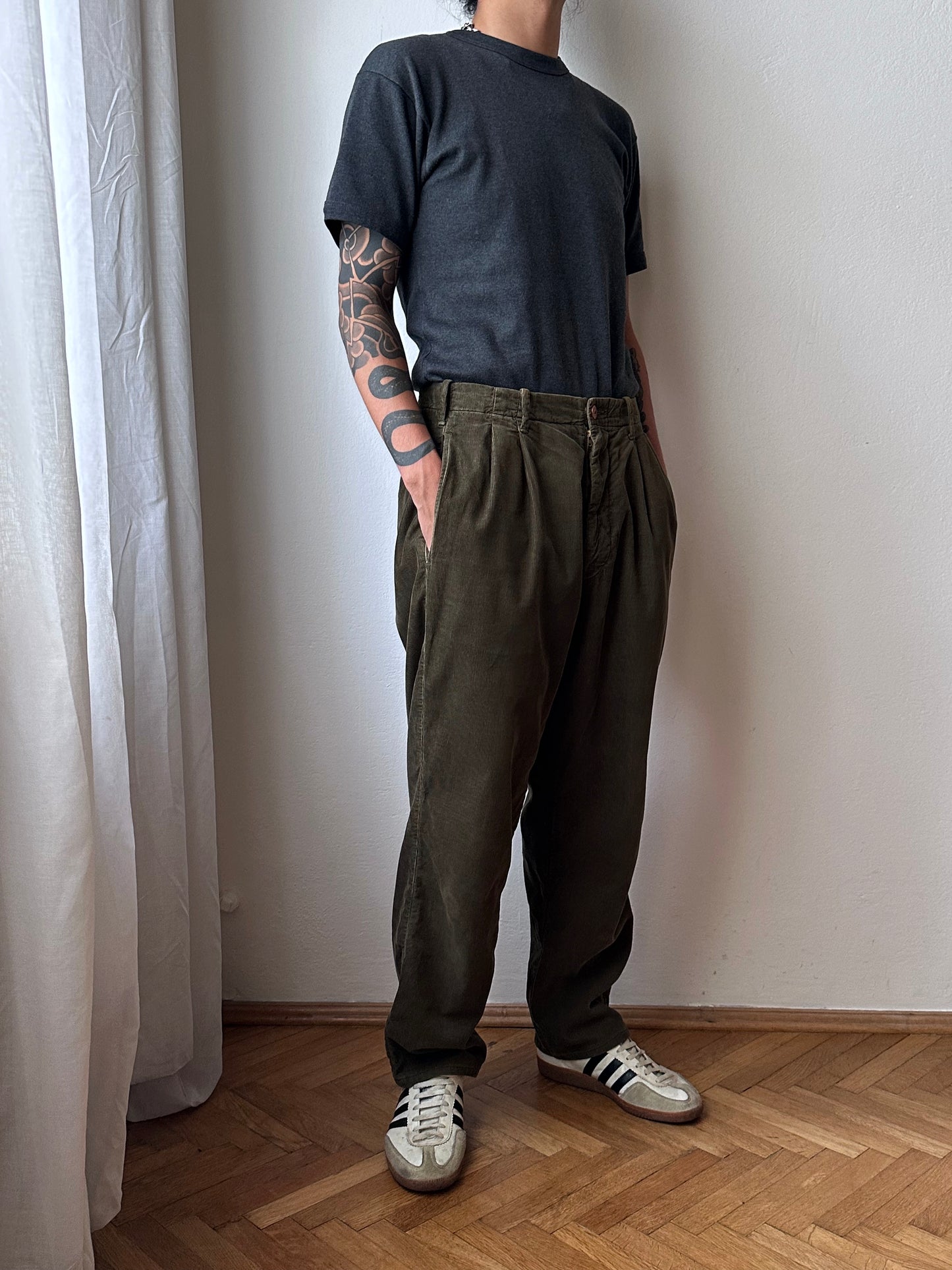 80's CP Company Massimo Osti Stone Island ストーンアイランド マッシモオスティ Made in Italy Cotton 80年代 corduroy trousers コーデュロイ Toto Praha Vintage clothing store Antique shop Prague プラハ 古着屋 古着 ヴィンテージ アンティークショップ ユーロ古着 イタリア古着 Rare レア ヨーロッパ古着 古着卸 ヴィンテージ
