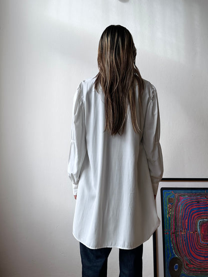 Yves Saint Lauren YSL white shirt 1980s vintage 80s rayon polyester gathered sleeve long length サンローラン ヴィンテージ シャツ 白シャツ カッターシャツ 古着 古着屋 プラハ TOTO