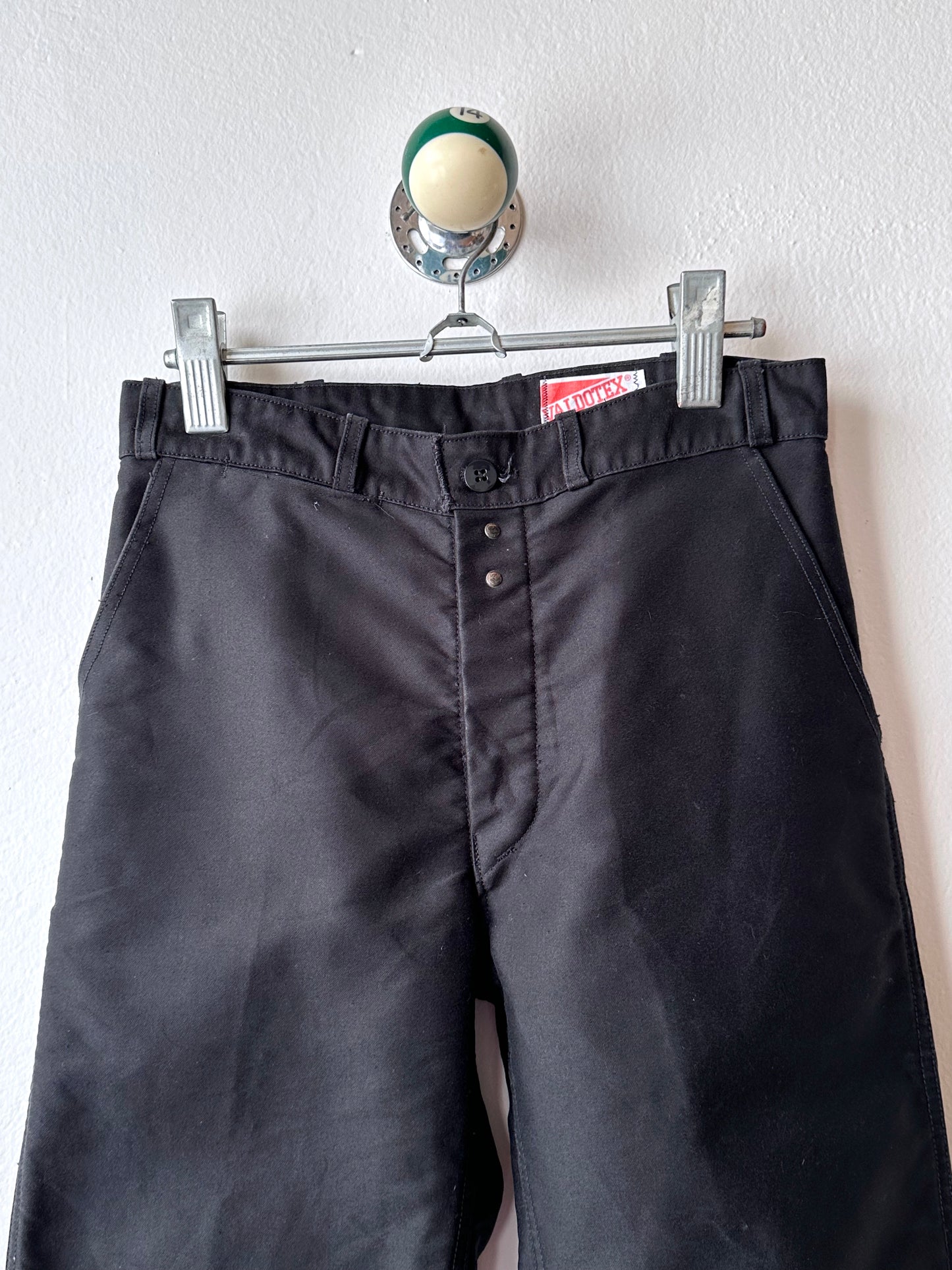 1960's French work Black moleskin Vintage Toto Praha Antique shop Vintage clothing store Secondhand Prague プラハ 古着屋 ヴィンテージ ユーロワーク  フランス買い付け フレンチワーク 黒モールスキン ブラックモールスキン 60年代