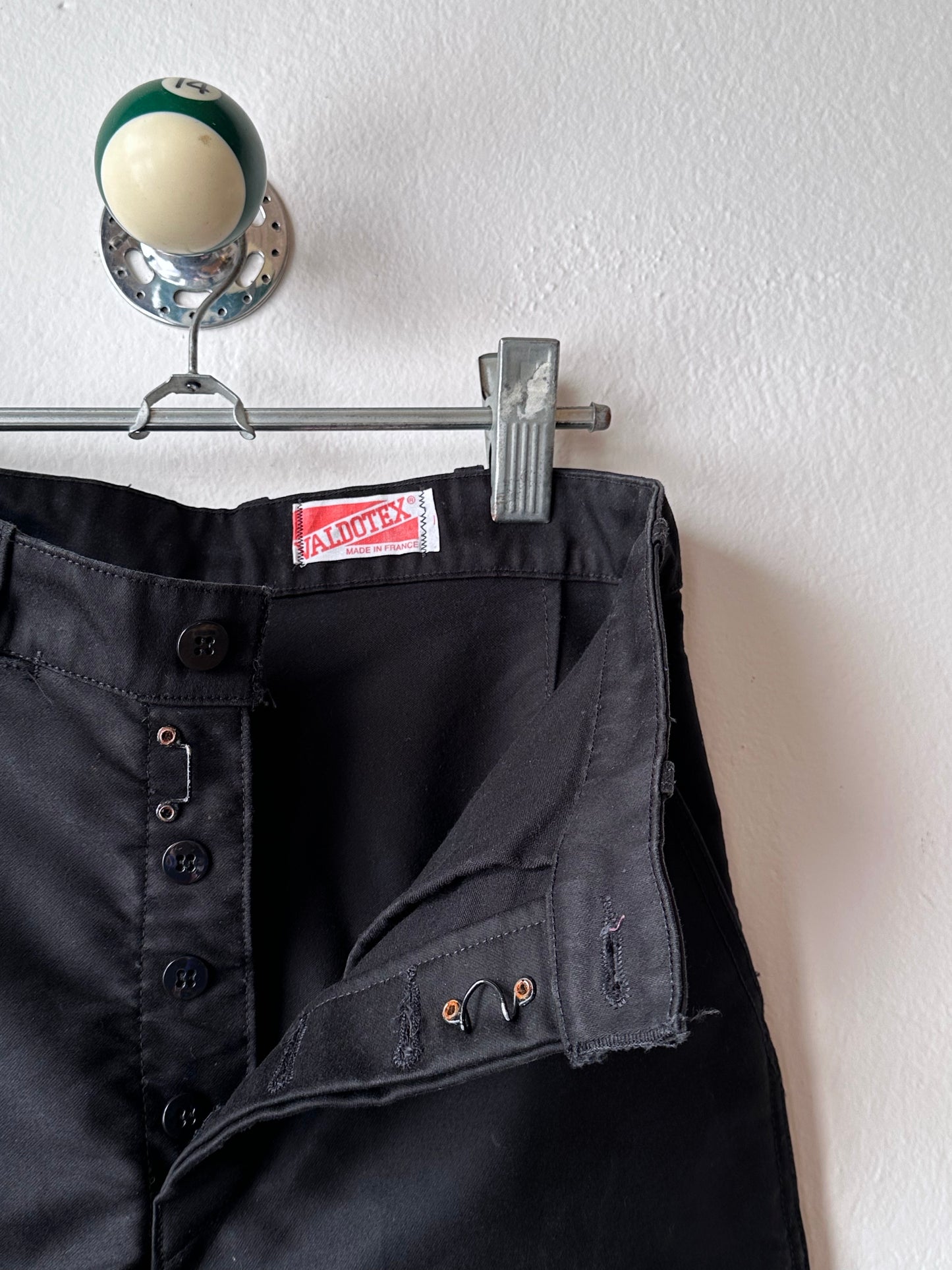 1960's French work Black moleskin Vintage Toto Praha Antique shop Vintage clothing store Secondhand Prague プラハ 古着屋 ヴィンテージ ユーロワーク  フランス買い付け フレンチワーク 黒モールスキン ブラックモールスキン 60年代