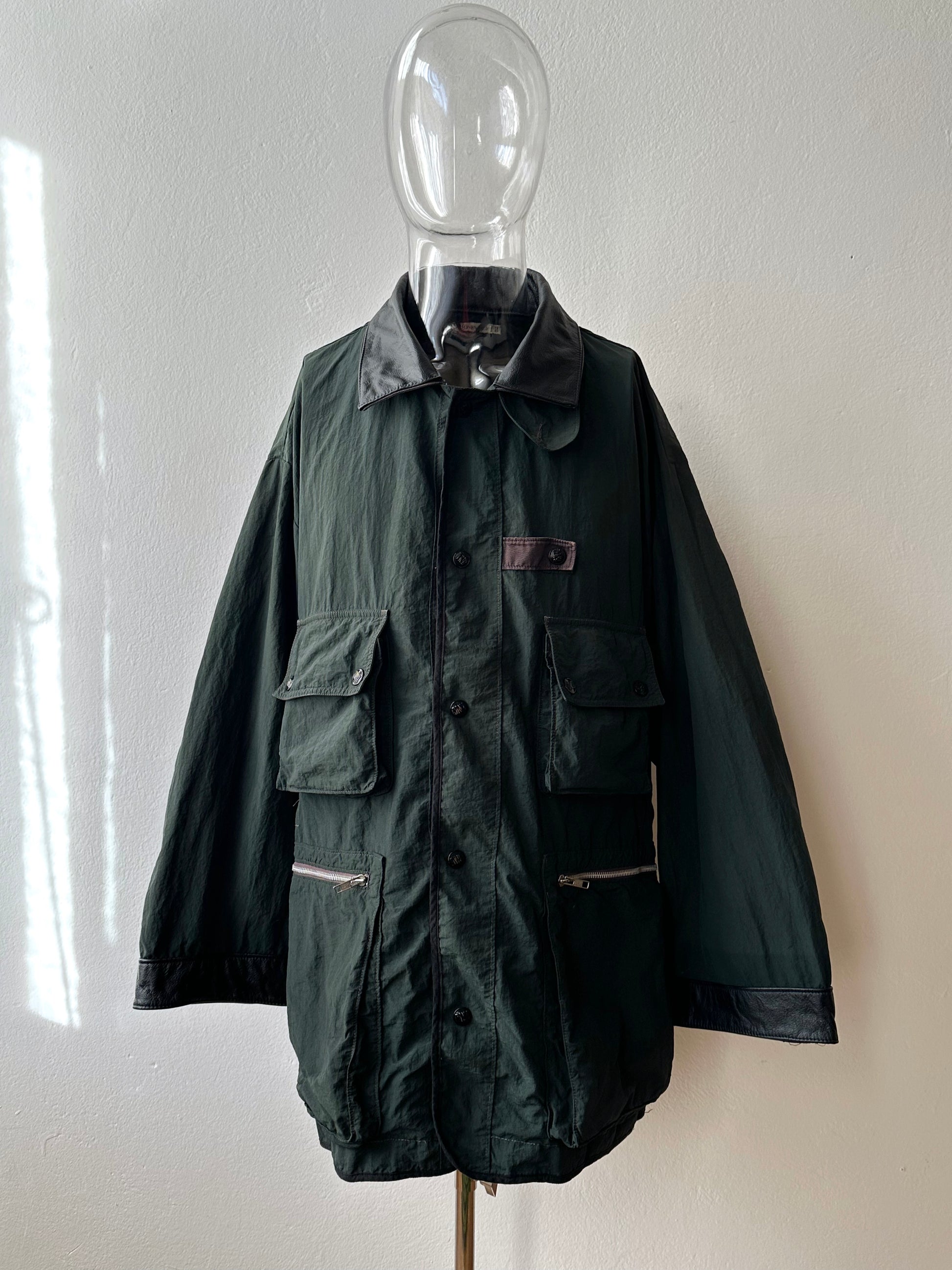 1980's Boneville Massimo osti Made in Italy CP Company ボネビル 80年代 Vintage ヴィンテージ マッシモオスティ Toto Praha Vintage clothing shop store 古着屋 プラハ Prague Nylon ナイロン 80年代 ユーロ古着 ヨーロッパ古着 古着卸 Rare レア 