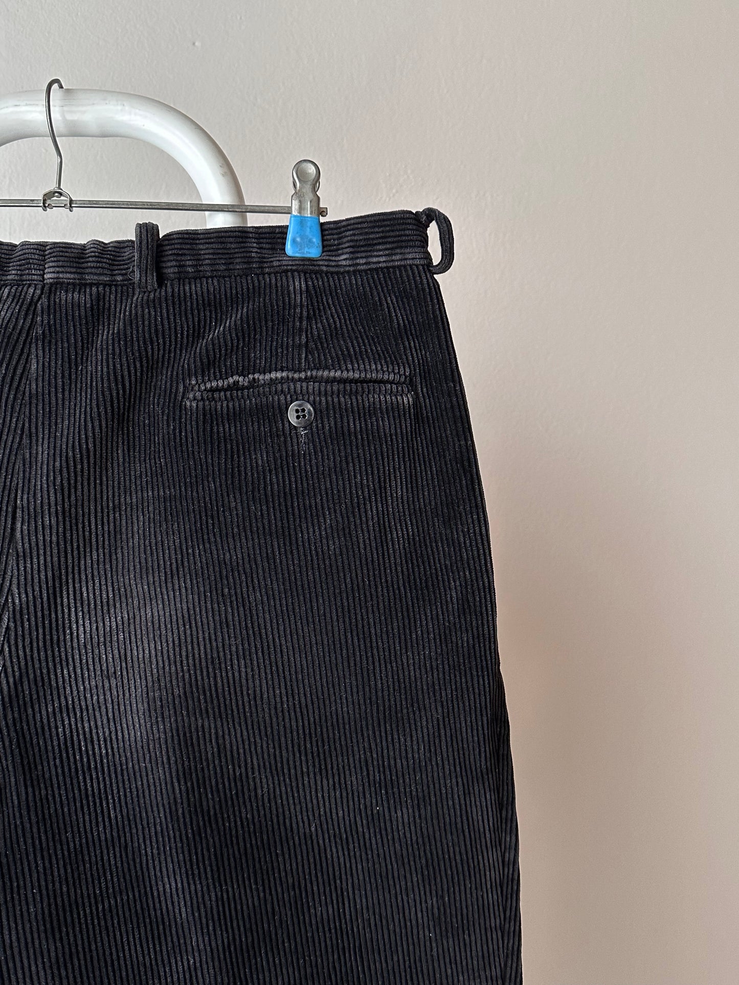 70s French black corduroy - w32