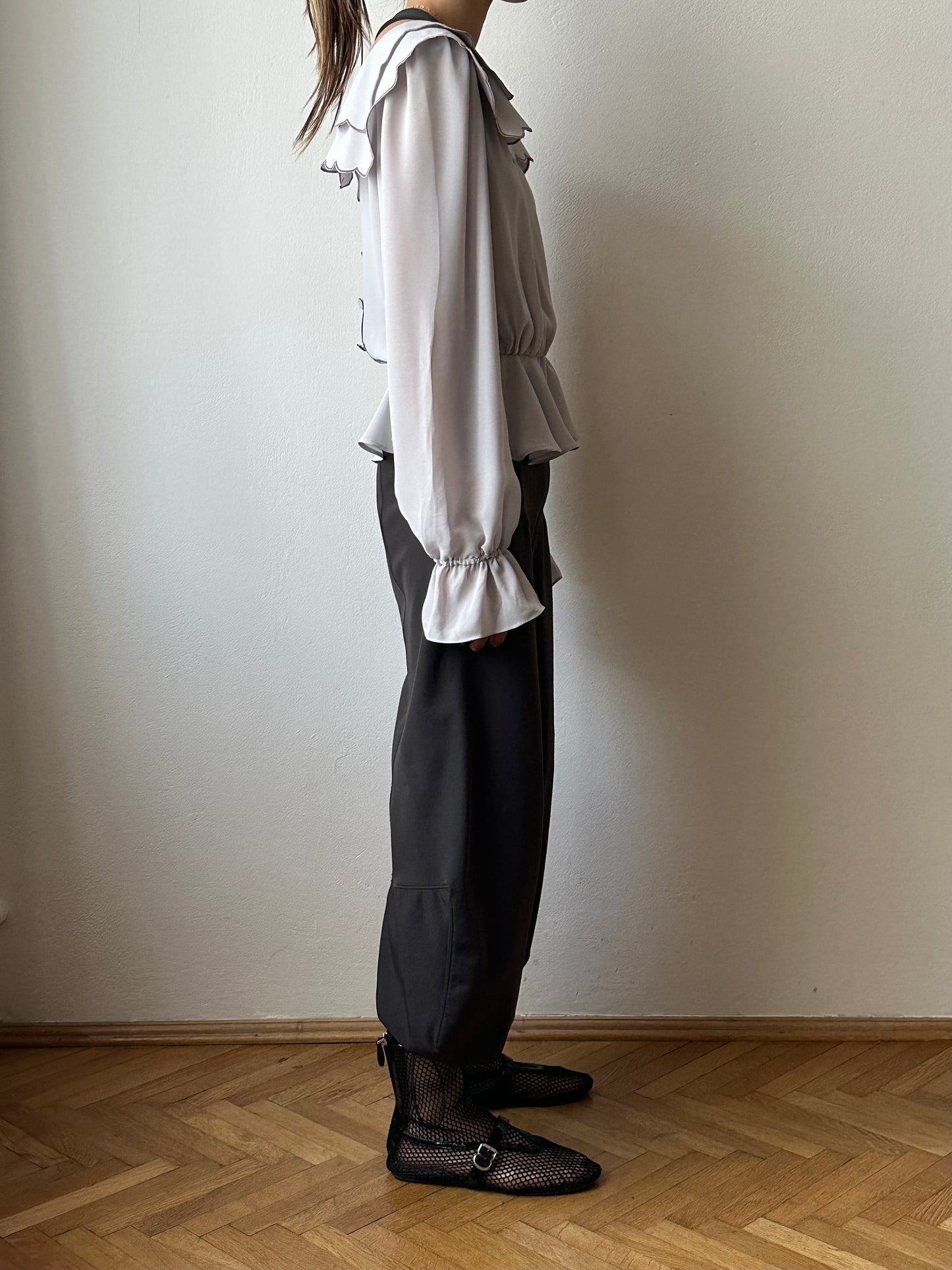 1980s Italy scallop blouse