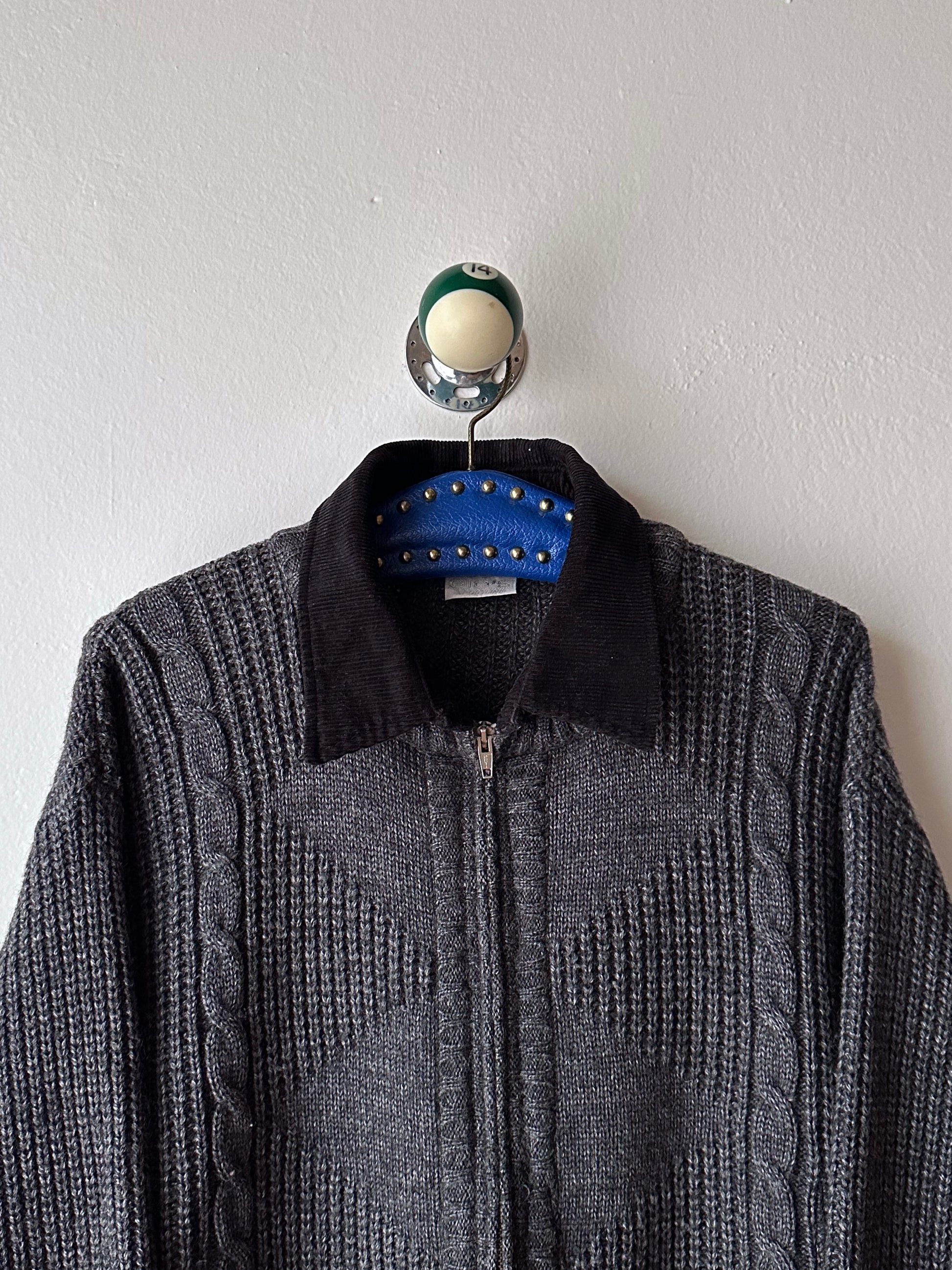 Toto Praha Vintage clothing store Prague Antique shop 古着屋 ヴィンテージ アンティーク ユーロ古着 ヨーロッパ古着 フランス買い付け 古着卸 ショールーム プラハ