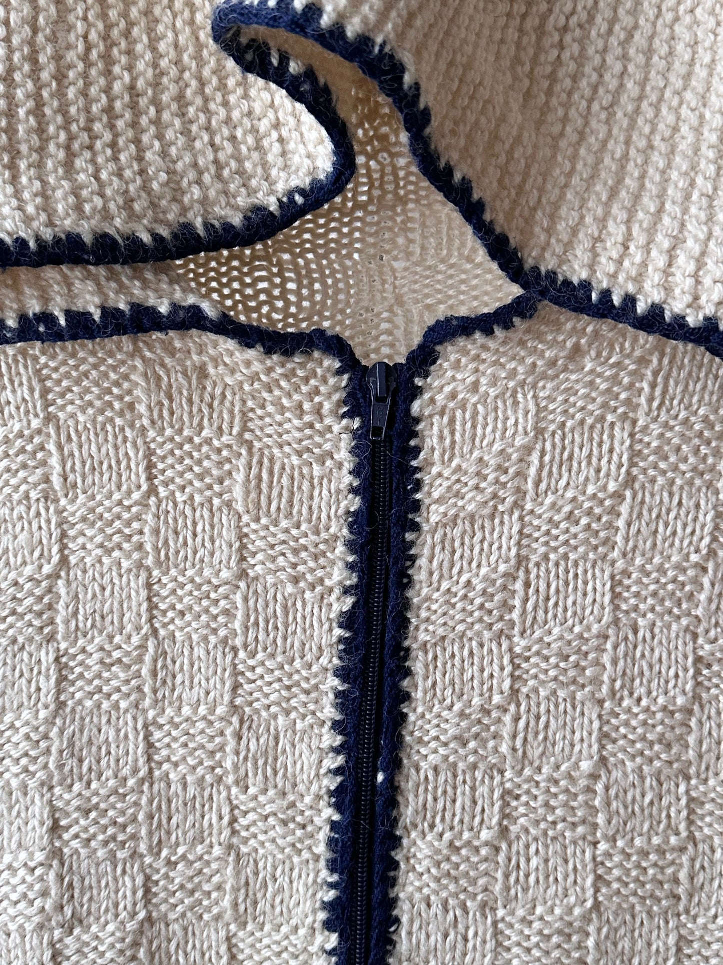 super big hooded knit parka