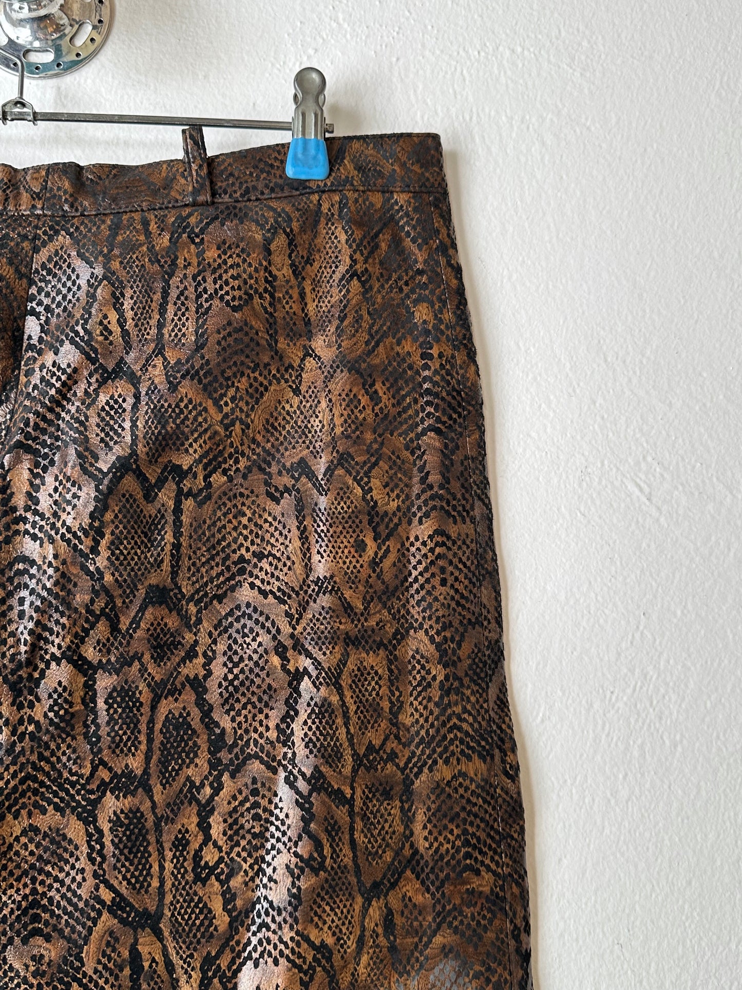 Italy Leather trousers - w32