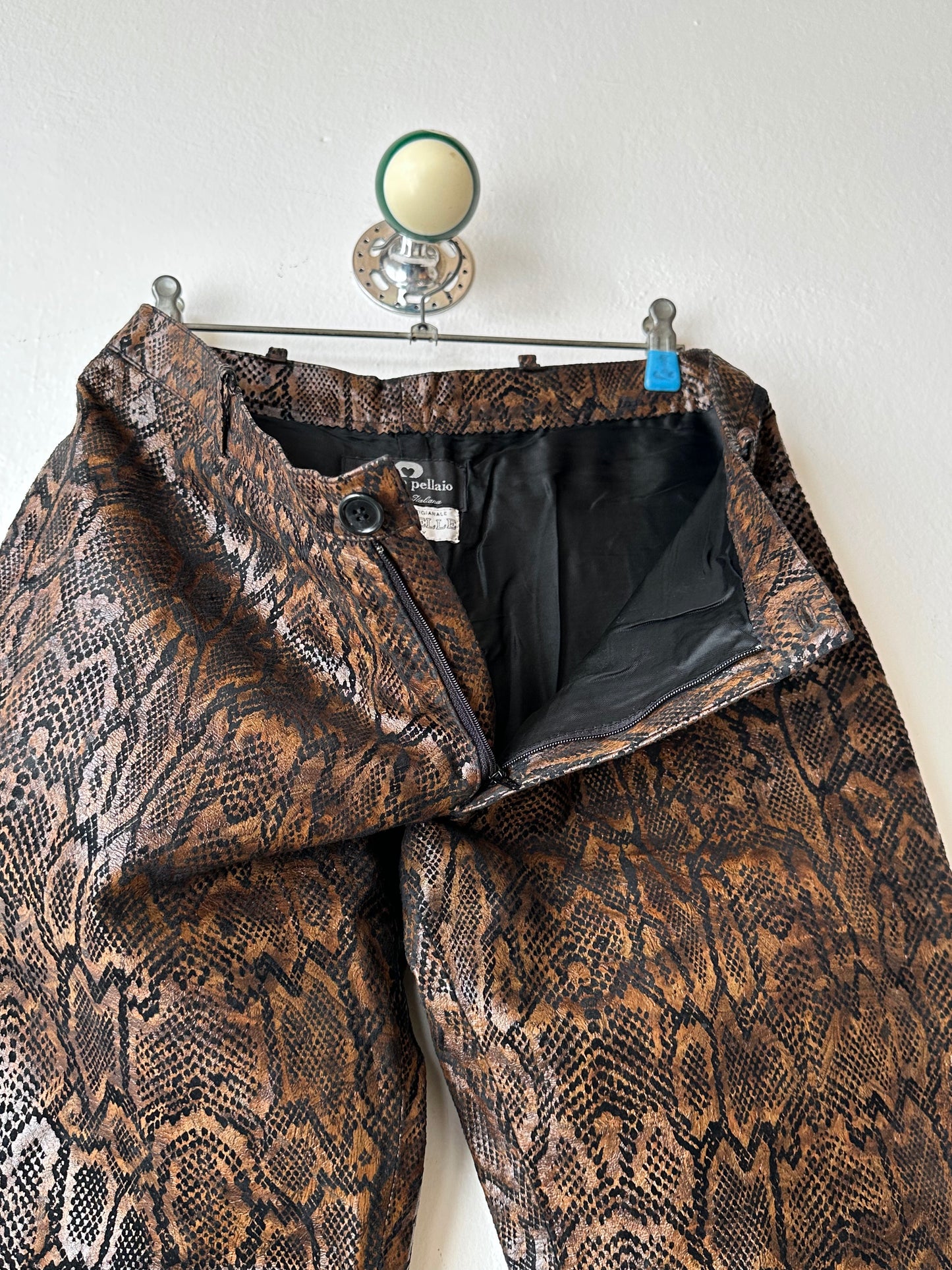 Italy Leather trousers - w32