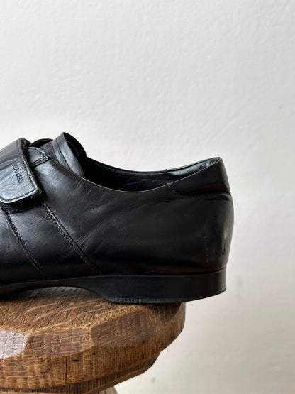 プラダ Prada Leather sneaker 皮靴 Black 黒 Toto Praha Vintage clothing shop store 古着屋 プラハ Prague Made in Italy 90年代 ヴィンテージ 