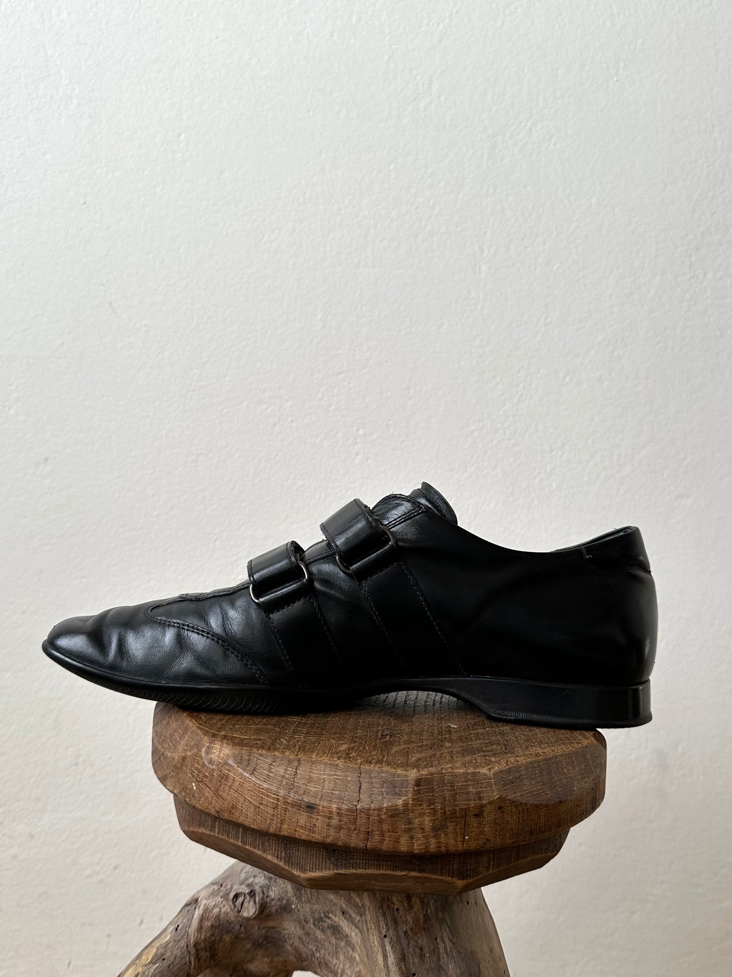 PRADA Leather sneaker - sz 7h