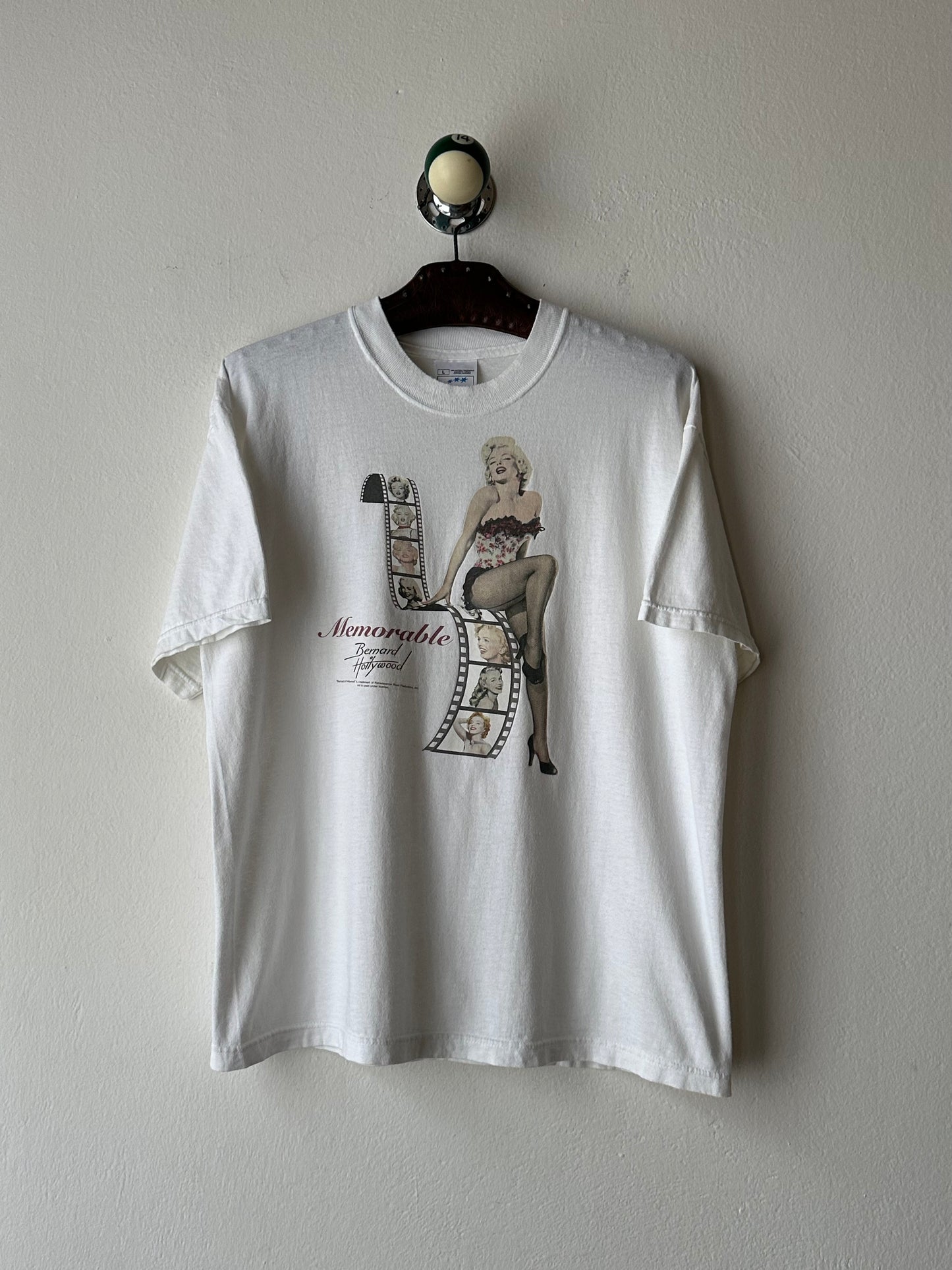 Marilyn Monroe T-shirt Tee Tシャツ バンT バンドTシャツ マリリンモンロー Toto Praha Vintage clothing shop Antique shop 古着屋 プラハ Showroom appointment Prague ユーロ古着 ヨーロッパ古着 古着卸 ヴィンテージ