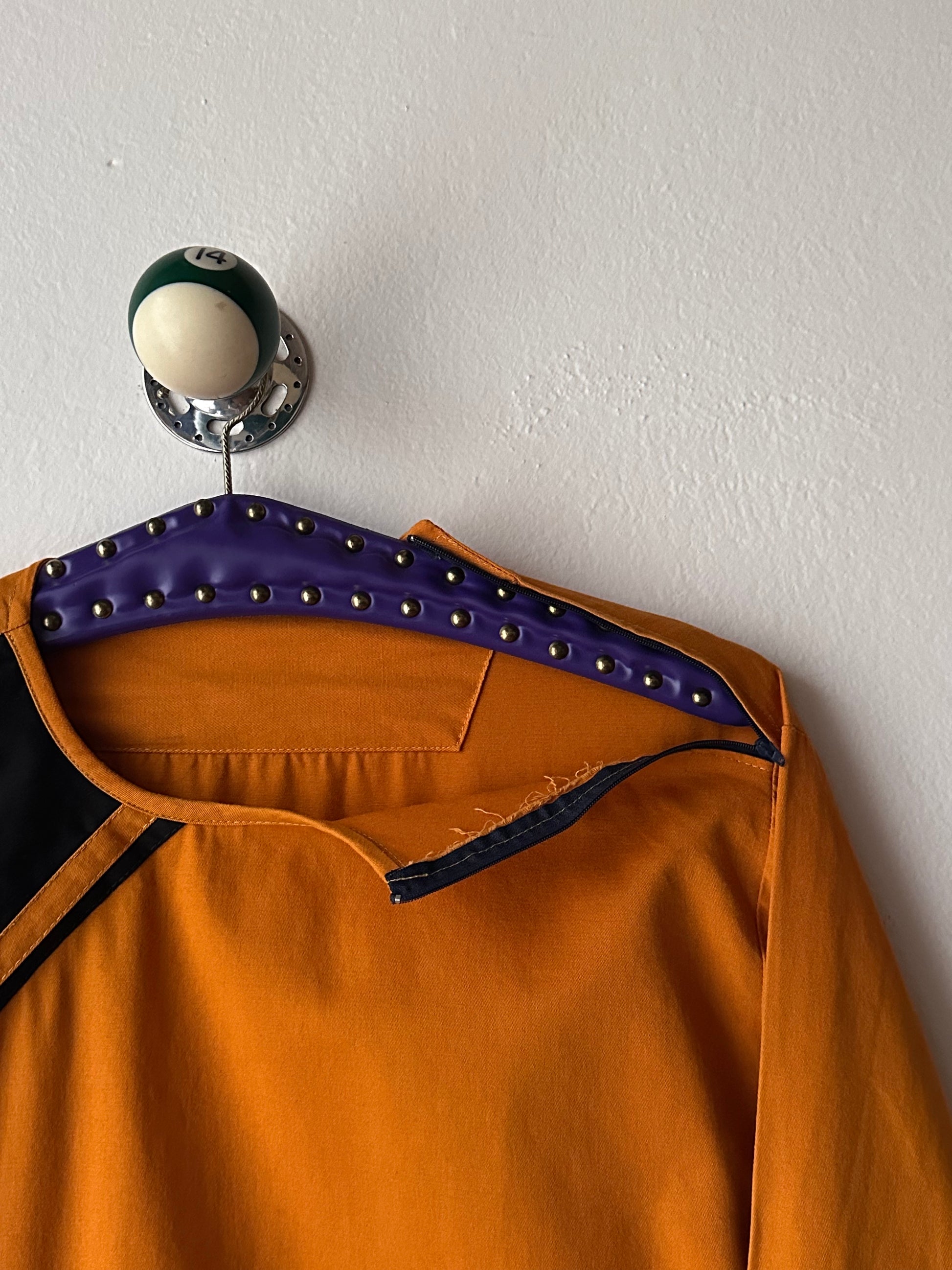 Toto Praha Vintage clothing store Prague Antique shop 古着屋 ヴィンテージ アンティーク ユーロ古着 ヨーロッパ古着 フランス買い付け 古着卸 ショールーム プラハ