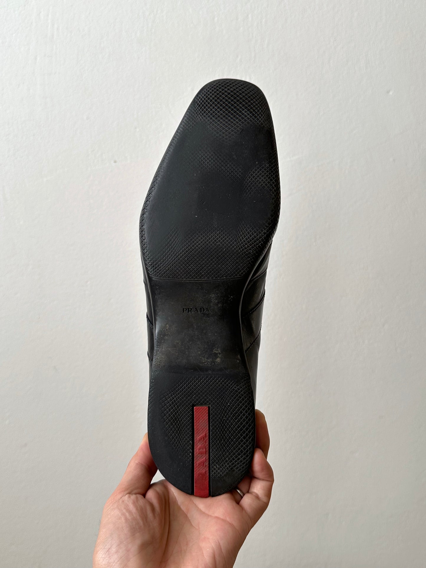 PRADA Leather sneaker - sz 7h