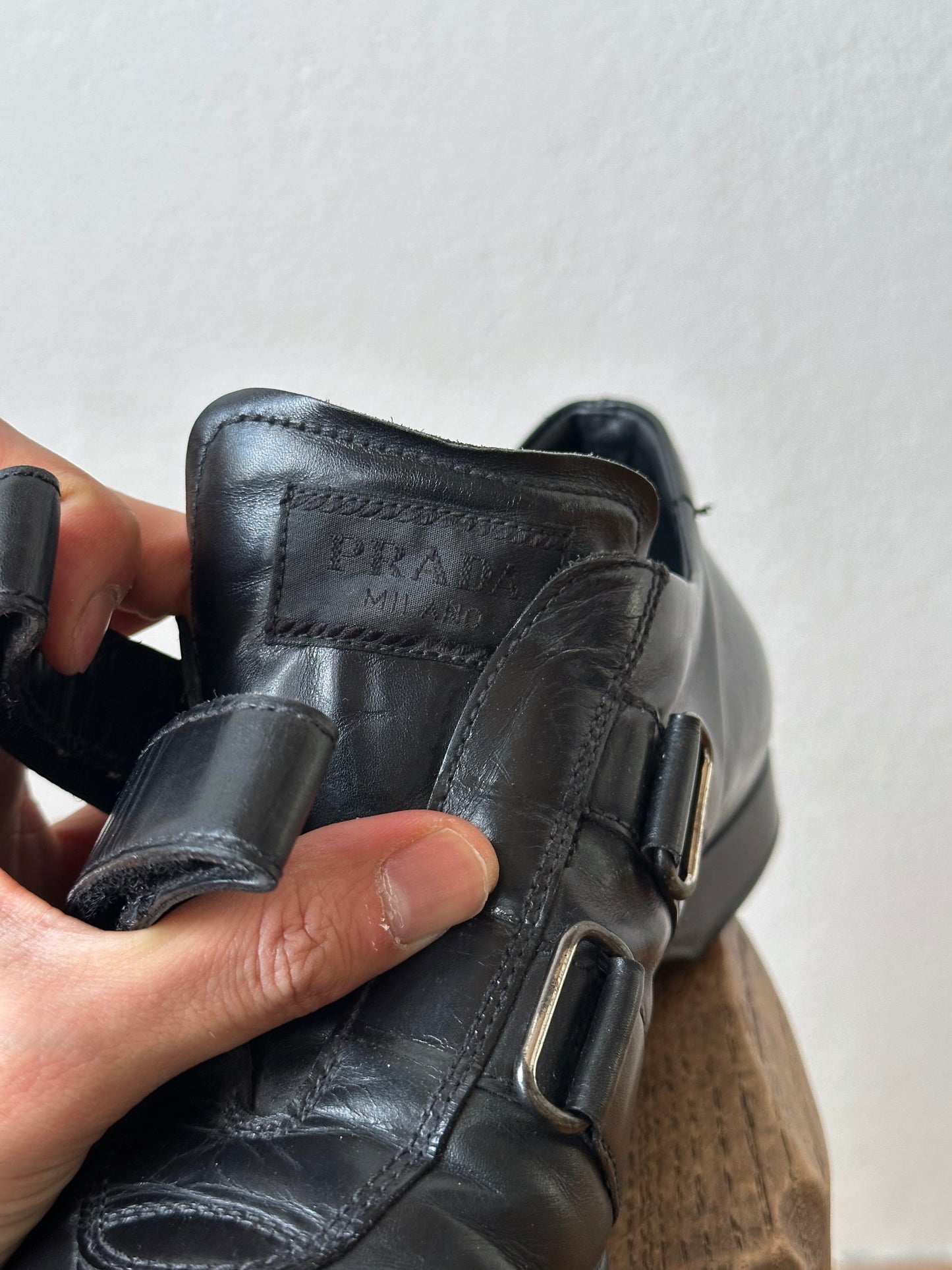 PRADA Leather sneaker - sz 7h