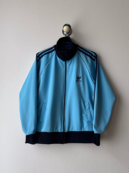 Toto Praha Vintage clothing store Prague Antique shop 古着屋 ヴィンテージ アンティーク ユーロ古着 ヨーロッパ古着 フランス買い付け 古着卸 ショールーム プラハ Adidas アディダス 