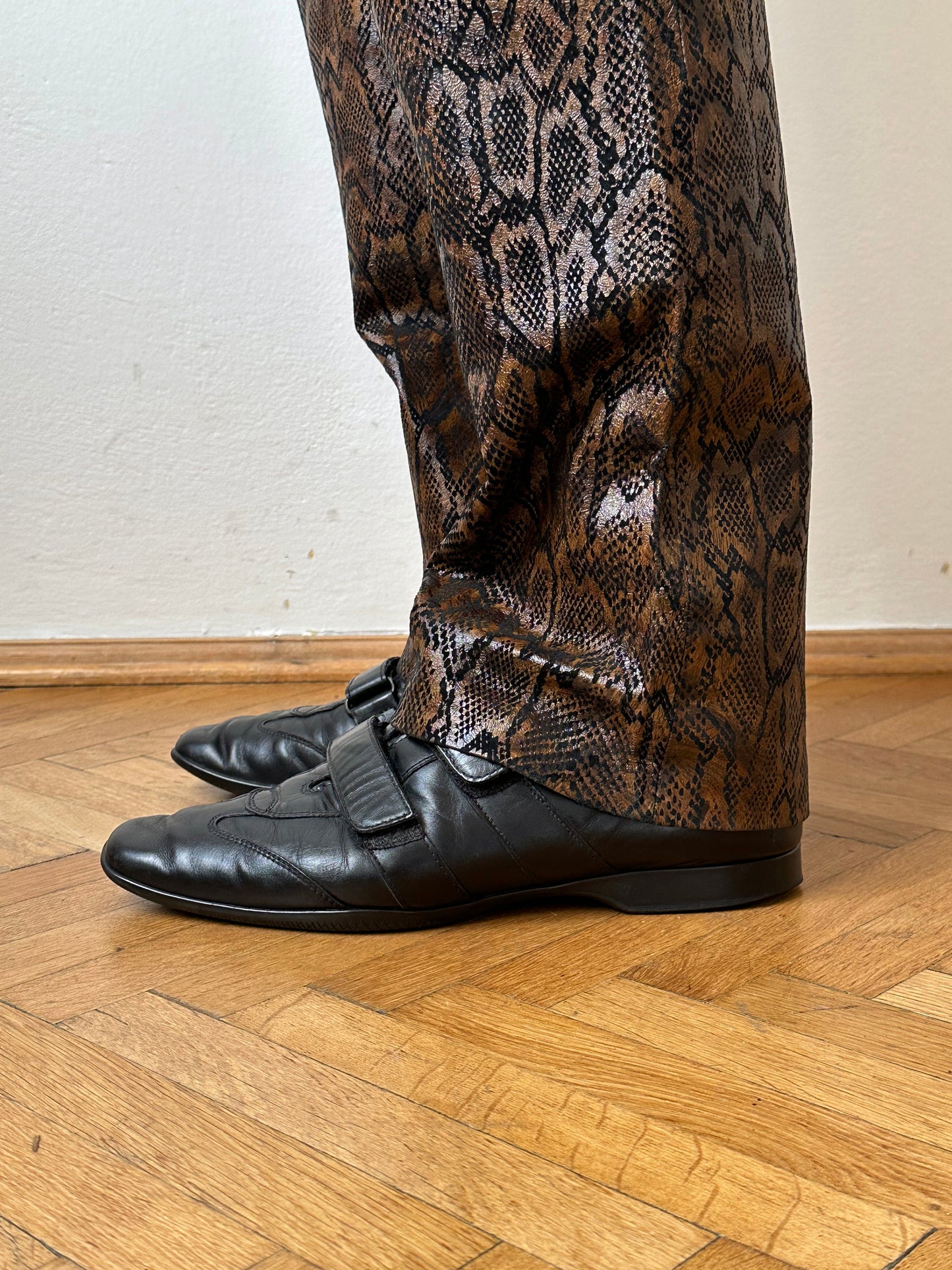 Italy Leather trousers - w32