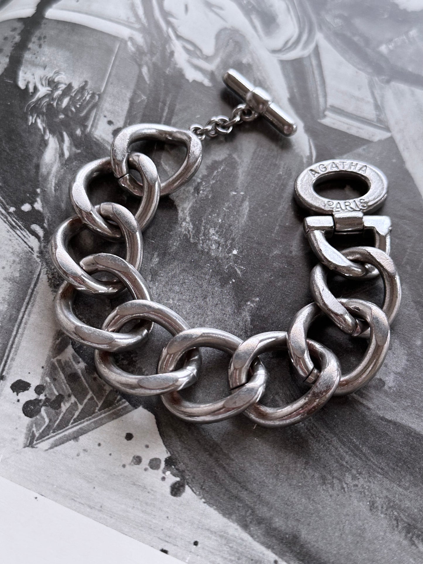 80s 70s France AGATHA curve curb chain bracelet metal chrome 1980s 1970s vintage old French hermes フレンチヴィンテージ エルメス ジュエリー ブレスレット TOTO 古着 古着屋 プラハ Prague vintage shop used clothes jewelry store