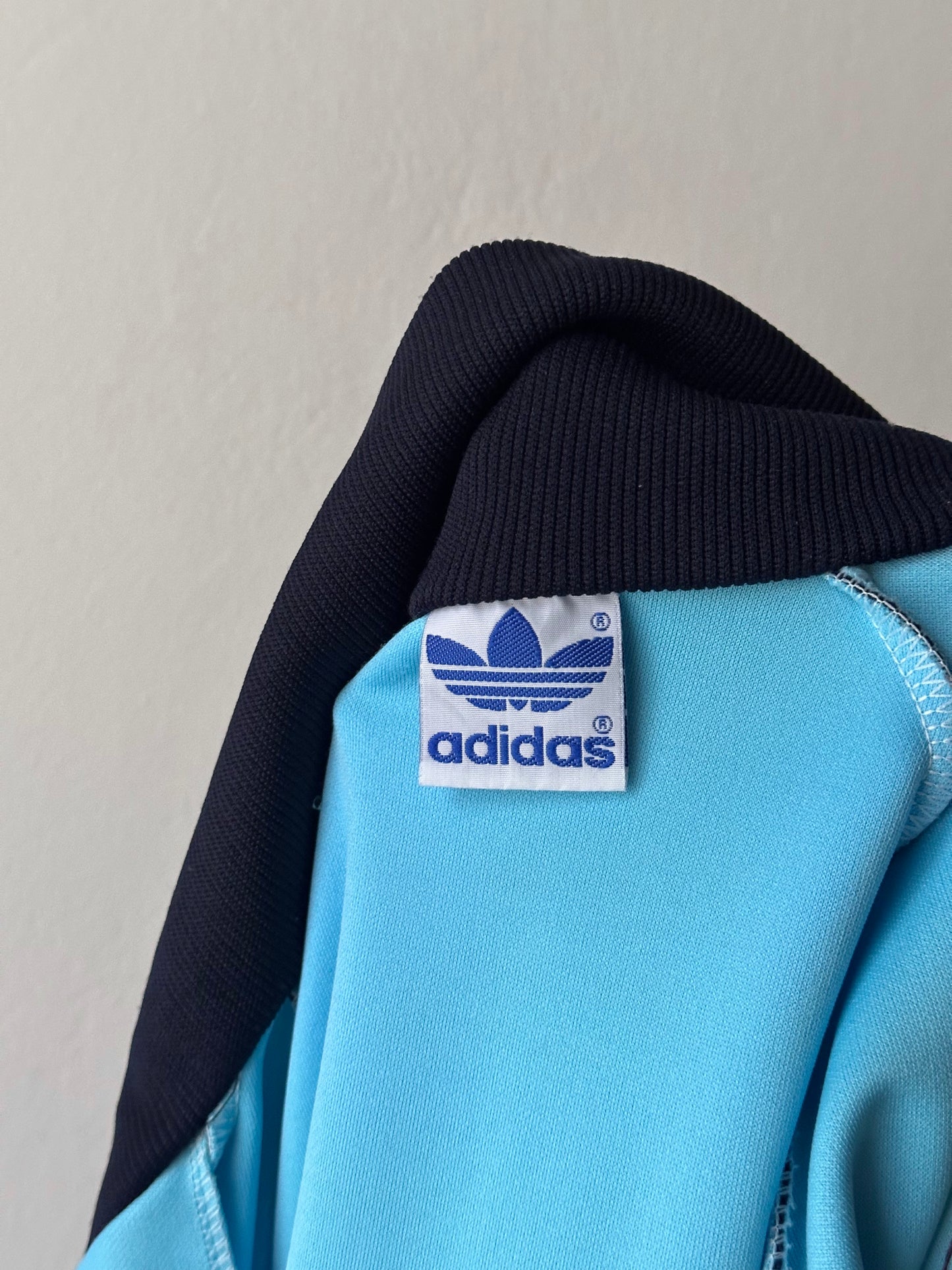 Unoriginal adidas jersey jkt
