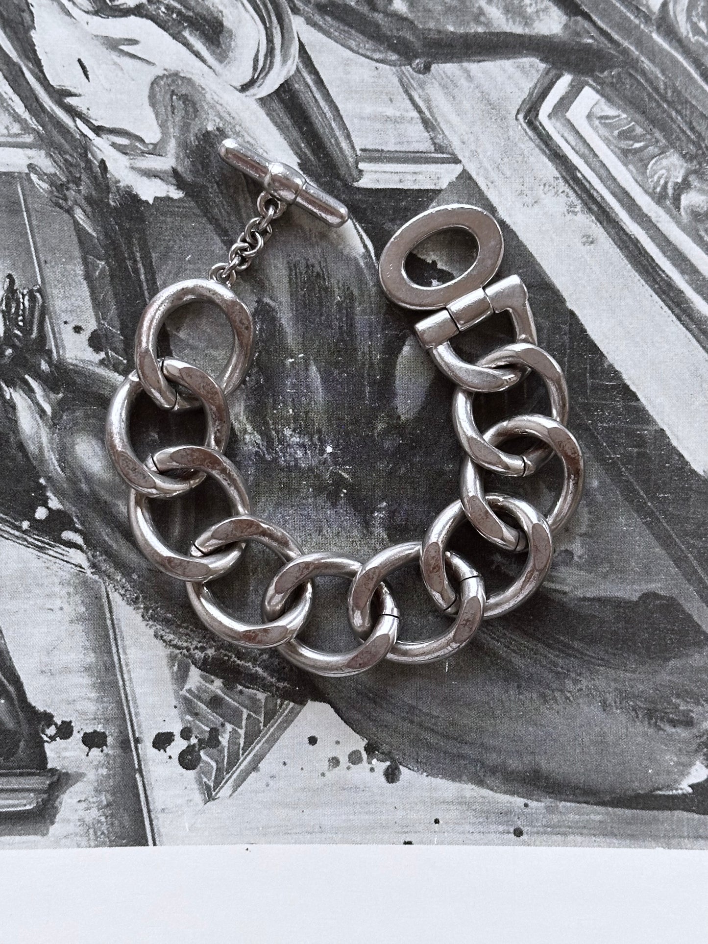 Agatha Paris metal curb chain bracelet