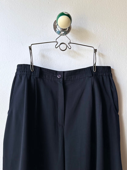 Dark navy wide shorts W31-33