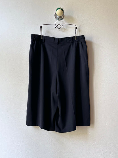 Dark navy wide shorts W31-33