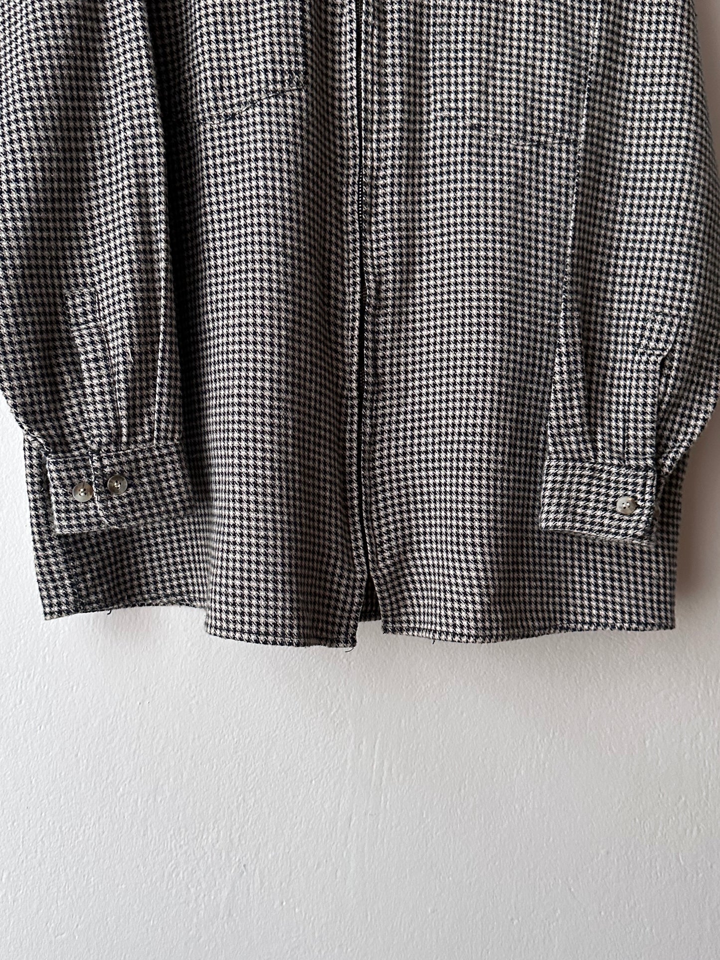 Toto Praha Vintage clothing store Prague Antique shop 古着屋 ヴィンテージ アンティーク ユーロ古着 ヨーロッパ古着 フランス買い付け 古着卸 ショールーム  プラハ