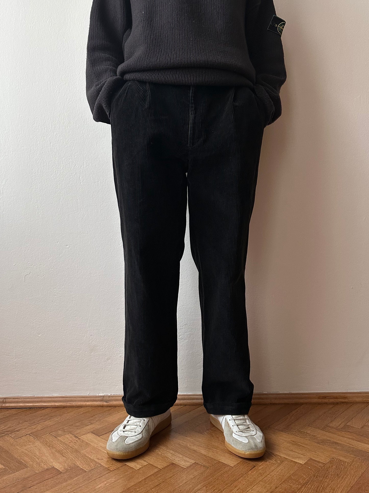 70s French black corduroy - w32