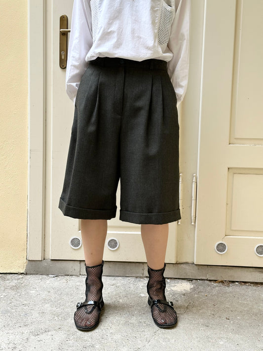 Virgin wool dress shorts in grey olive W30