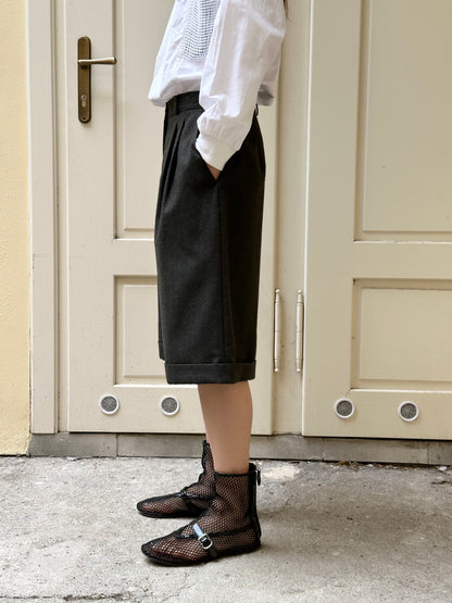 Virgin wool dress shorts in grey olive W30