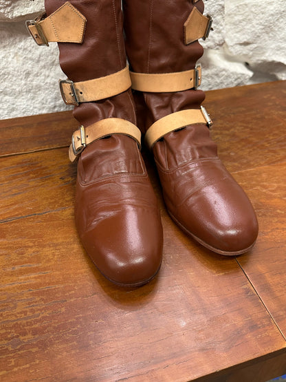 Vivienne Westwood Pirate Boots ヴィヴィアンウエストウッド Toto Praha Prague Vintage store Vintage clothing プラハ 古着屋 古着 Made in England イギリス製 イギリス古着 Archive Vintage ヴィンテージ アーカイヴ ユーロ古着 ヨーロッパ古着  ブーツ 革靴 パイレーツブーツ 1981's 