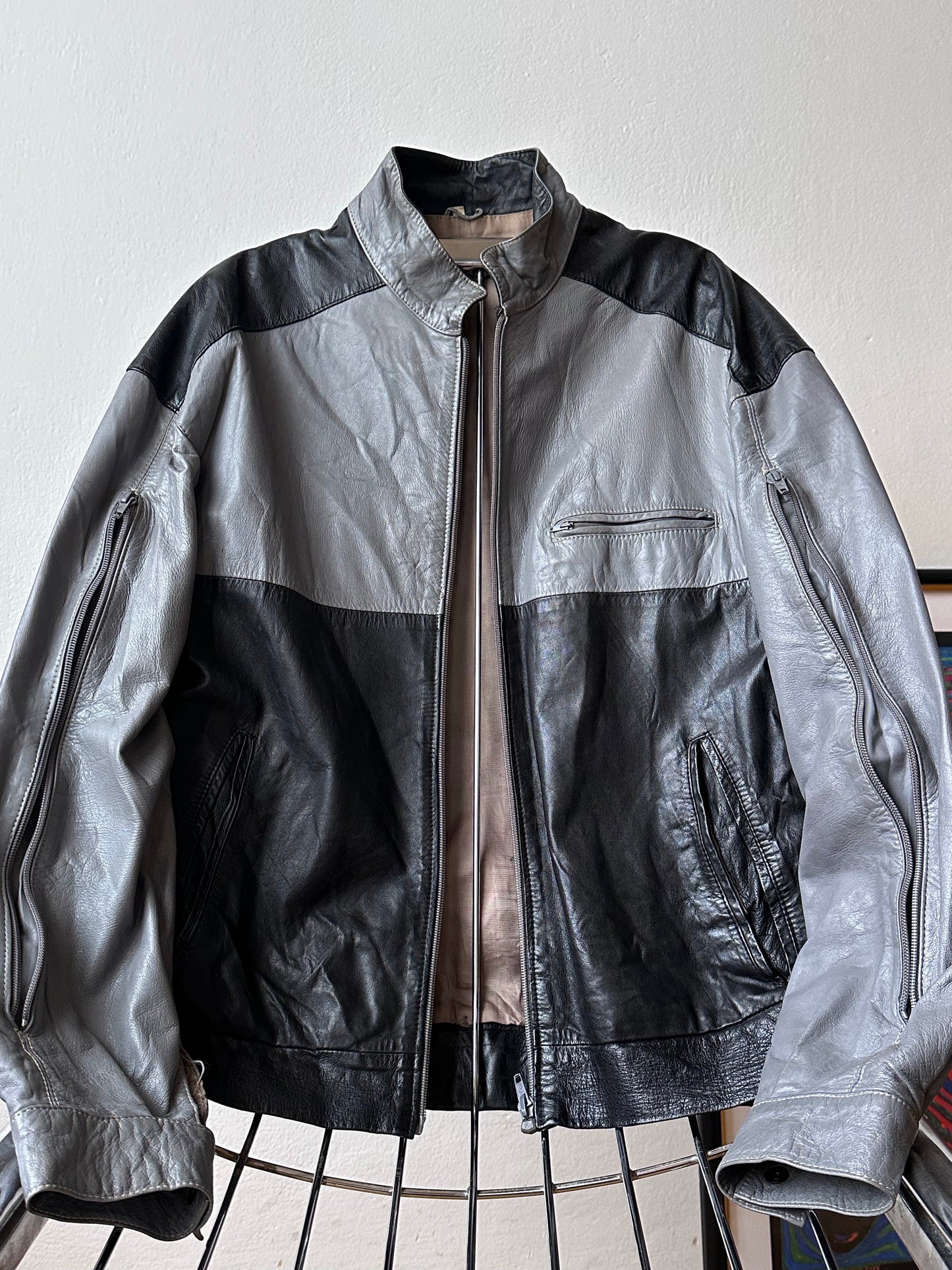 80's Leather Jacket Two tone Made in Italy Gray Black Toto Vintage clothing store Antique shop Praha Prague Italian 80年代 古着屋 プラハ ユーロ古着 古着卸 ヨーロッパ古着 フランス買い付け イタリア製