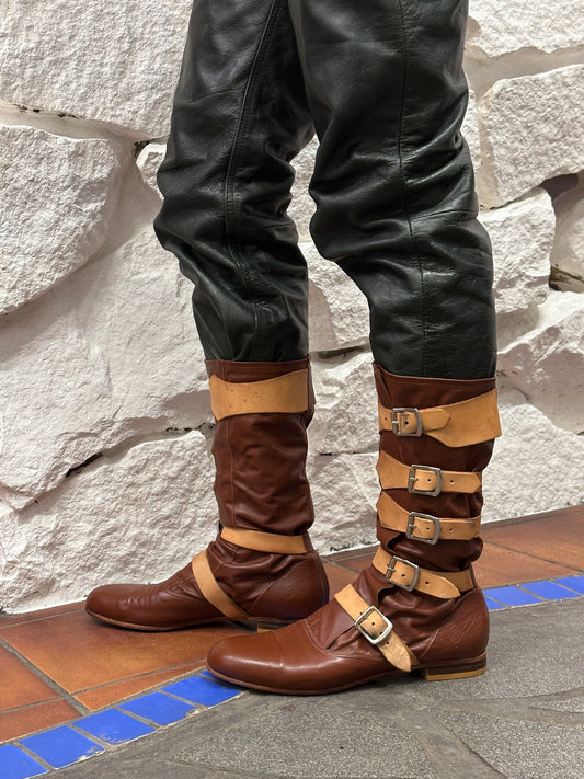 Vivienne Westwood Pirate Boots ヴィヴィアンウエストウッド Toto Praha Prague Vintage store Vintage clothing プラハ 古着屋 古着 Made in England イギリス製 イギリス古着 Archive Vintage ヴィンテージ アーカイヴ ユーロ古着 ヨーロッパ古着  ブーツ 革靴 パイレーツブーツ 1981's 