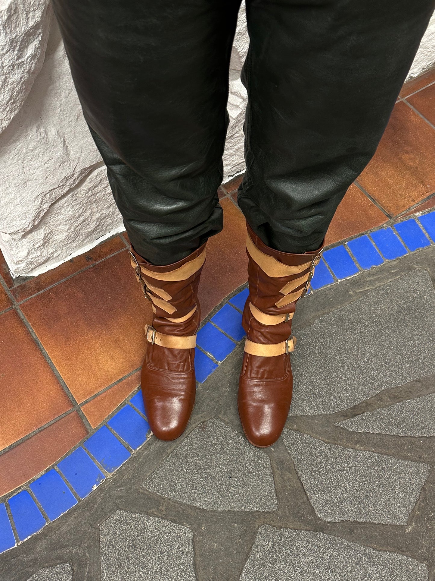 Vivienne Westwood Pirate Boots ヴィヴィアンウエストウッド Toto Praha Prague Vintage store Vintage clothing プラハ 古着屋 古着 Made in England イギリス製 イギリス古着 Archive Vintage ヴィンテージ アーカイヴ ユーロ古着 ヨーロッパ古着  ブーツ 革靴 パイレーツブーツ 1981's 