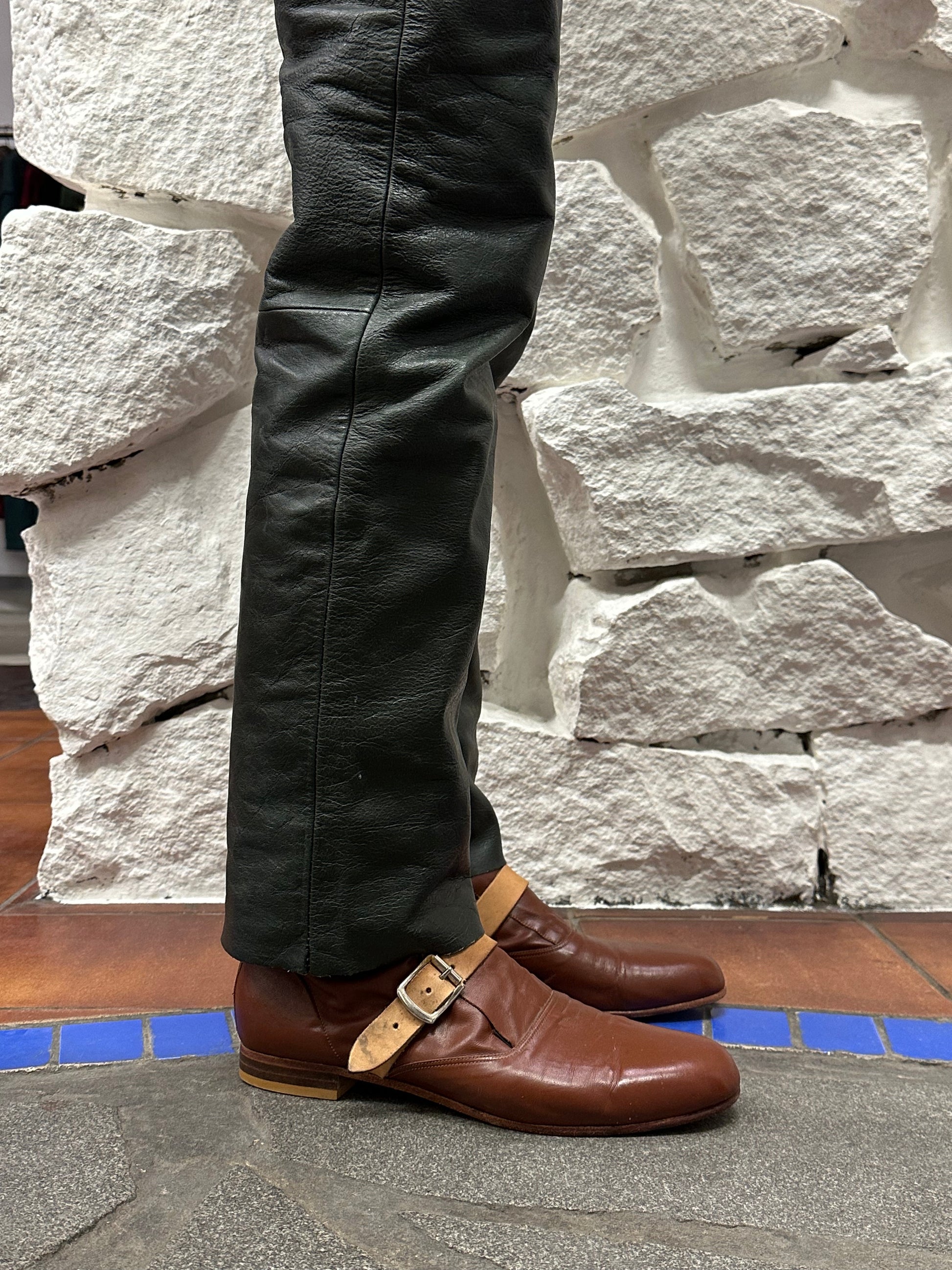 Vivienne Westwood Pirate Boots ヴィヴィアンウエストウッド Toto Praha Prague Vintage store Vintage clothing プラハ 古着屋 古着 Made in England イギリス製 イギリス古着 Archive Vintage ヴィンテージ アーカイヴ ユーロ古着 ヨーロッパ古着  ブーツ 革靴 パイレーツブーツ 1981's 