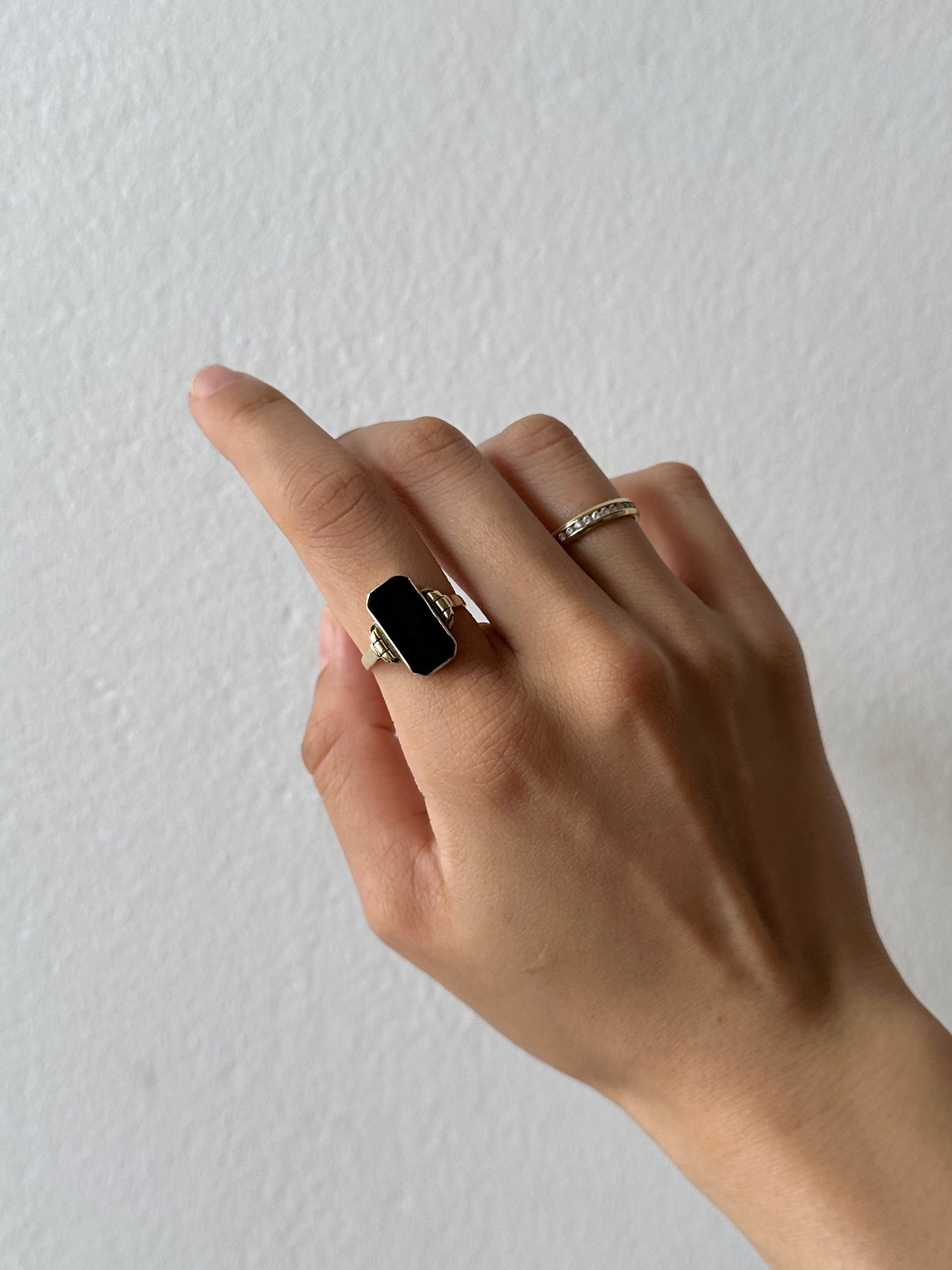 20-30s Artdeco Czechoslovakia signet ring Au585/Onyx