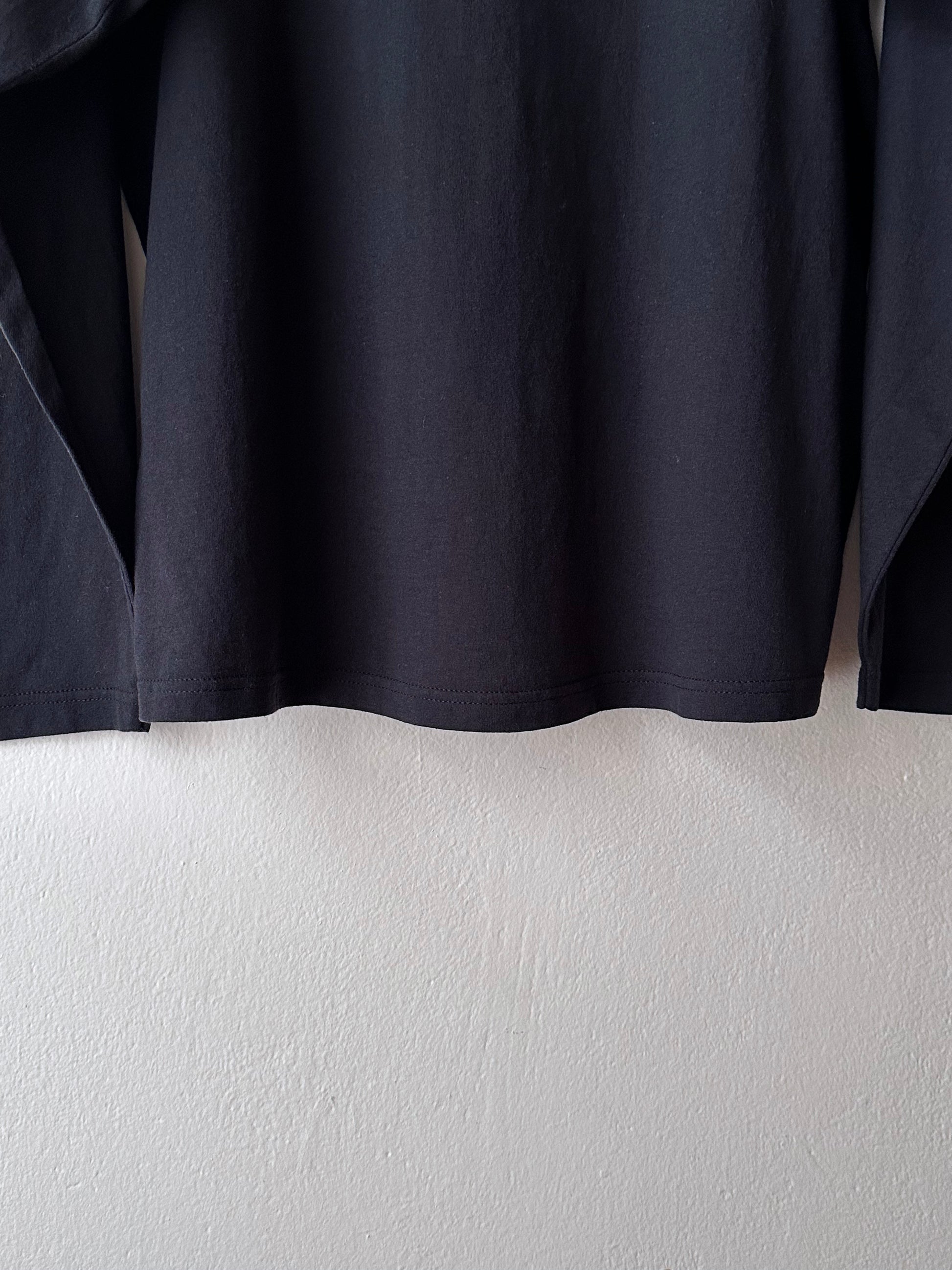 90's Devil Doll Band T shirt Tee Vintage Toto Praha Antique shop Vintage clothing store Showroom Prague プラハ 90年代 バンド Tシャツ Black 黒  ロンT ヴィンテージ ユーロ古着 古着卸 古着屋 