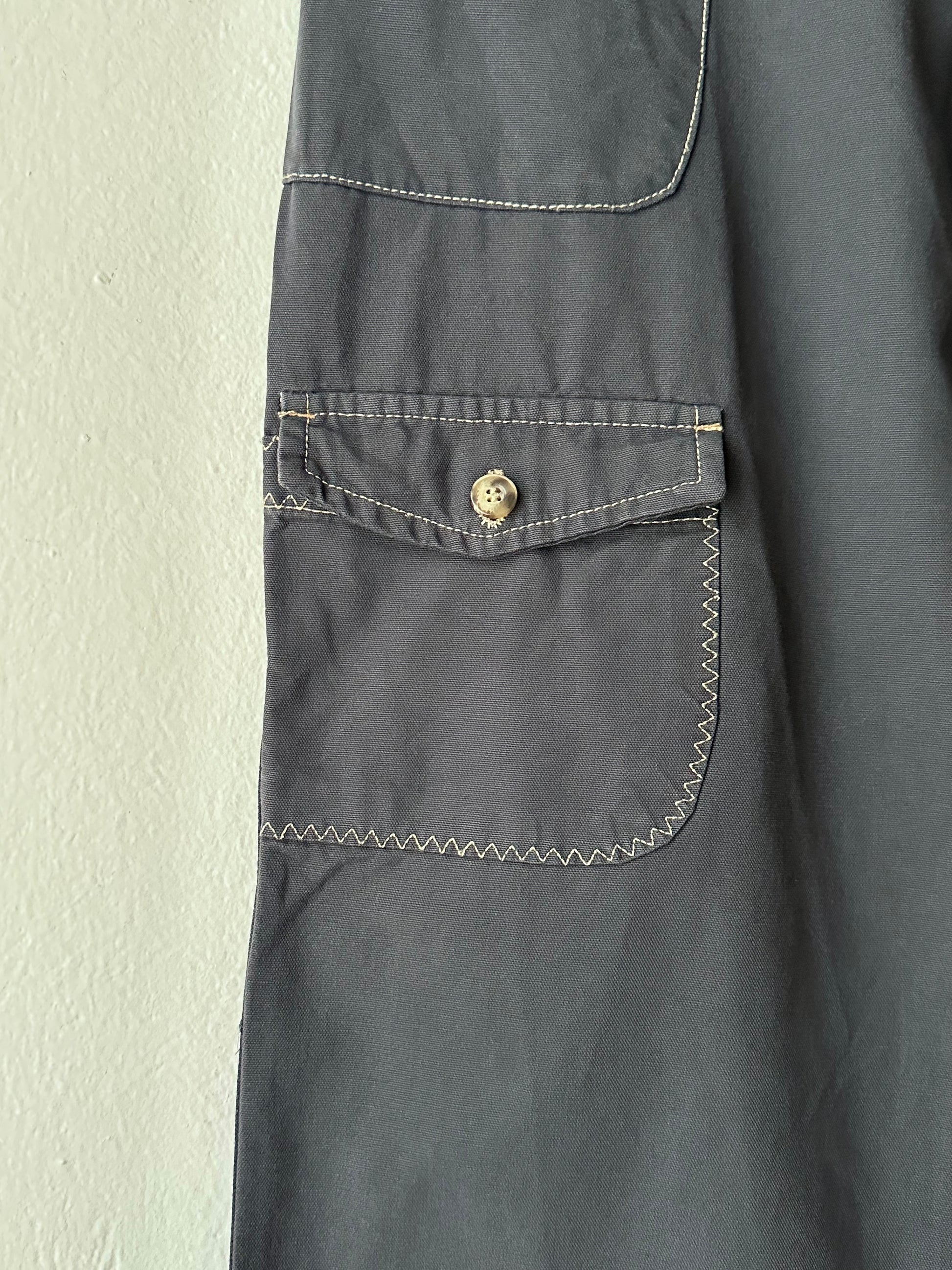 Toto Praha Vintage clothing shop Antique shop 古着屋 プラハ Showroom appointment Prague ユーロ古着 ヨーロッパ古着 古着卸 ヴィンテージ