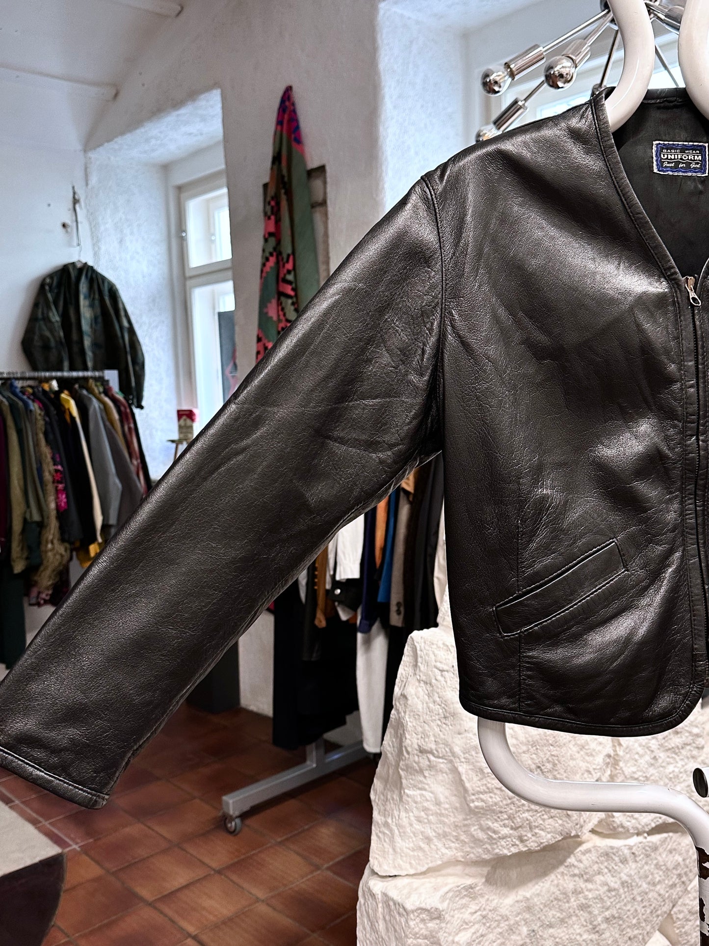80s Italy lamb leather collarless jacket