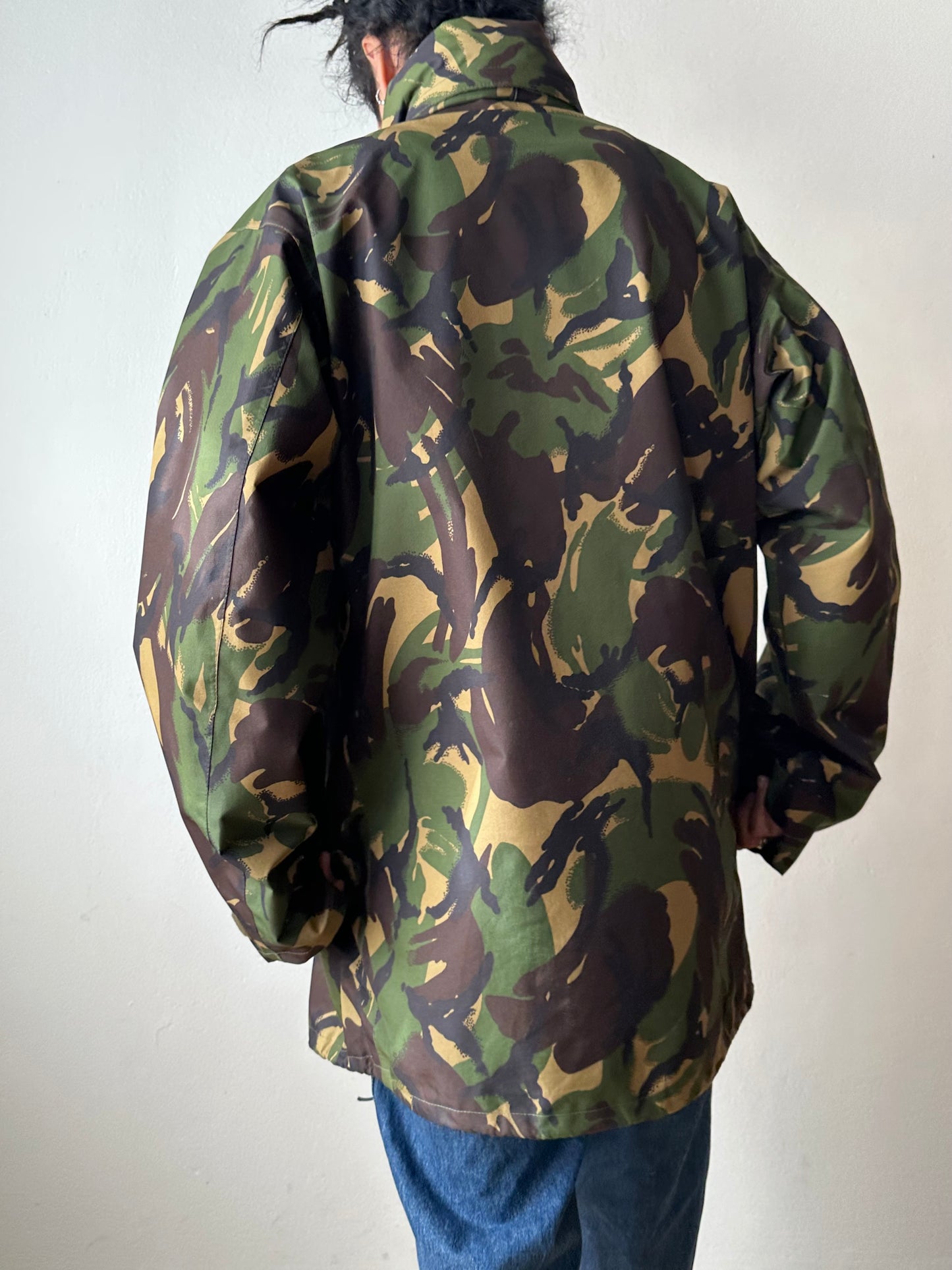 French Army Gore-Tex parka フランス軍 ゴアテックス 軍物 France Military ミリタリー Toto Praha Vintage clothing shop Antique shop 古着屋 プラハ Showroom appointment Prague ユーロ古着 ヨーロッパ古着 古着卸 ヴィンテージ