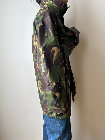 French Army Gore-Tex parka フランス軍 ゴアテックス 軍物 France Military ミリタリー Toto Praha Vintage clothing shop Antique shop 古着屋 プラハ Showroom appointment Prague ユーロ古着 ヨーロッパ古着 古着卸 ヴィンテージ