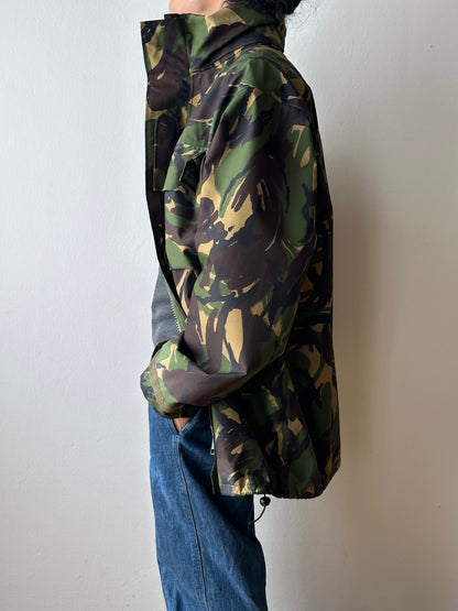 French Army Gore-Tex parka フランス軍 ゴアテックス 軍物 France Military ミリタリー Toto Praha Vintage clothing shop Antique shop 古着屋 プラハ Showroom appointment Prague ユーロ古着 ヨーロッパ古着 古着卸 ヴィンテージ