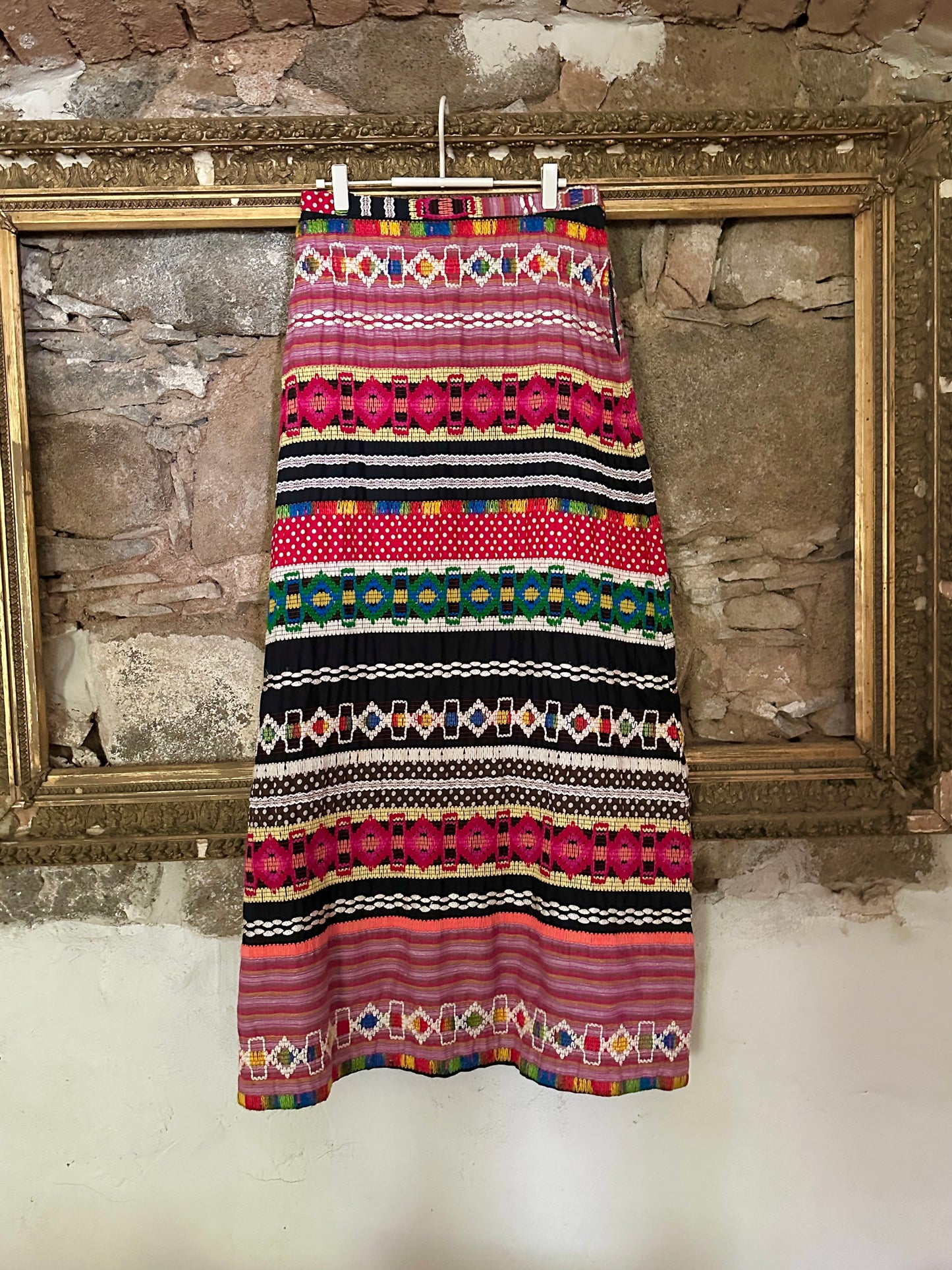 Handmade embroidery skirt W30