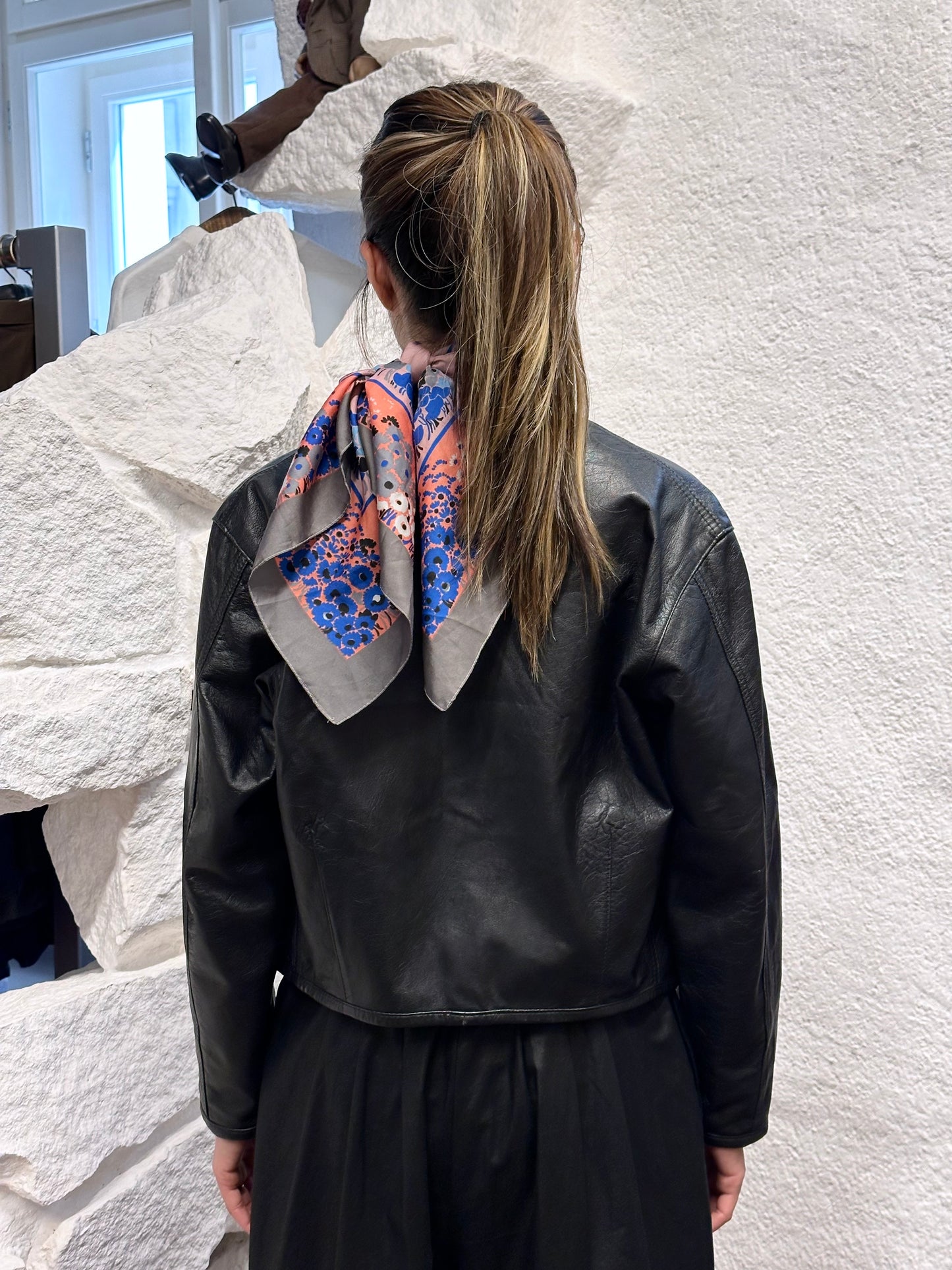80s Italy lamb leather collarless jacket