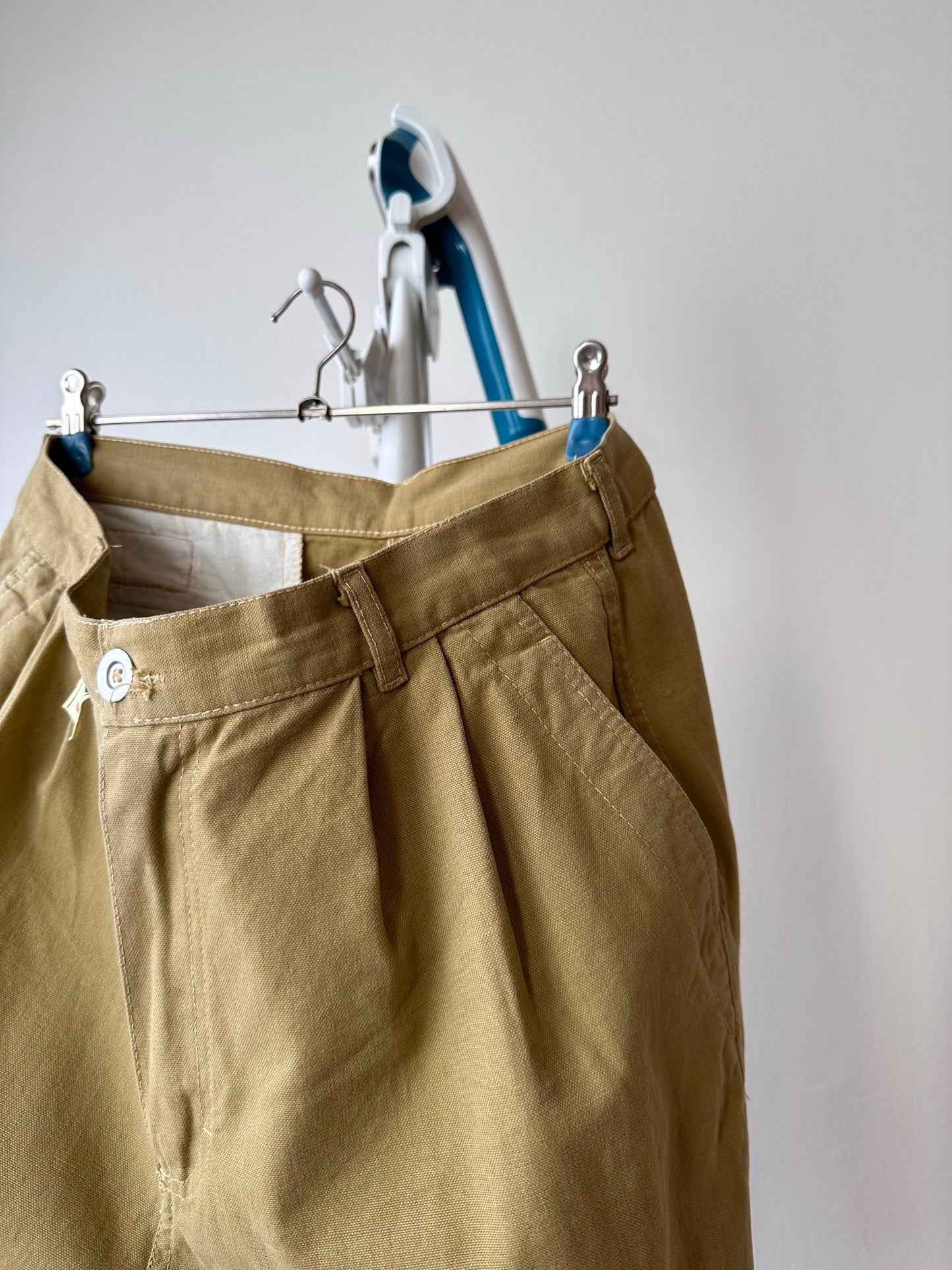 70s Italy beige , Dead stock.w32