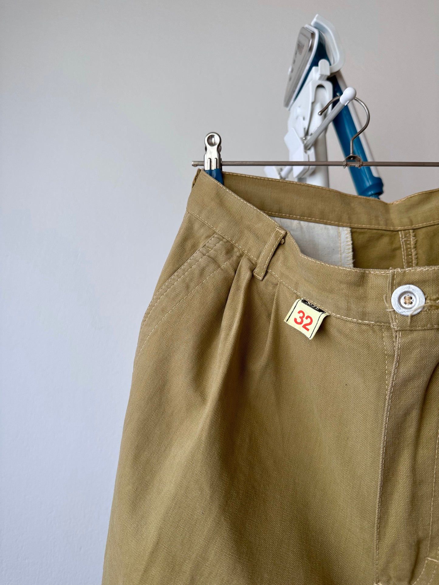 70s Italy beige , Dead stock.w32