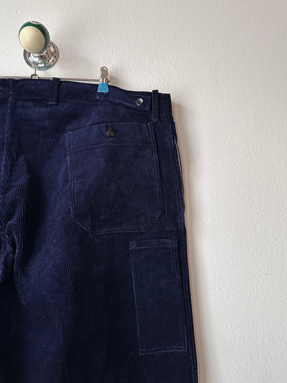 Deadstock king sized East‑German corduroy work trousers Navy - w47