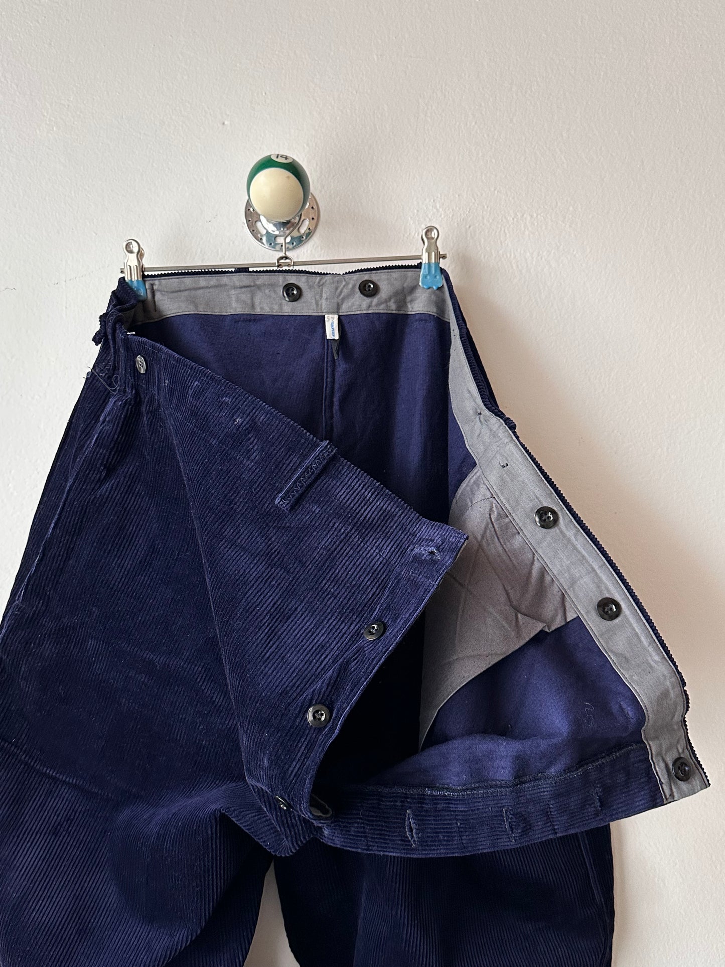 Vintage East German Corduroy work trousers Toto Praha Vintage clothing store Antique shop 70's 80's Germany over sized Prague 古着屋 プラハ ドイツワーク コーデュロイ ヴィンテージ 古着 アンティークショップ ユーロ古着 ユーロワーク フランス買い付け 古着卸 Showroom ショールーム 予約製 appointment 