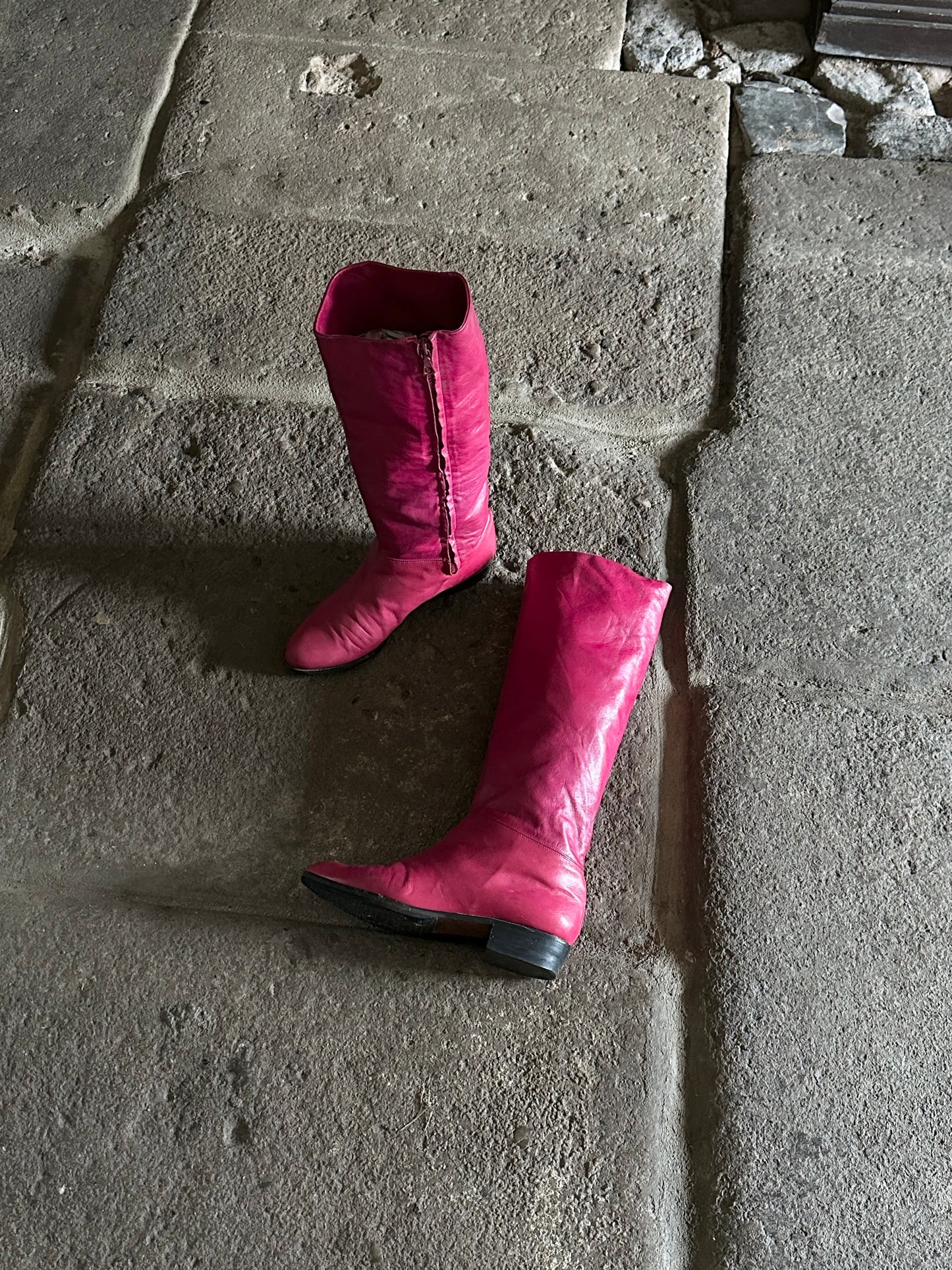 Italy magenta leather boots - 40
